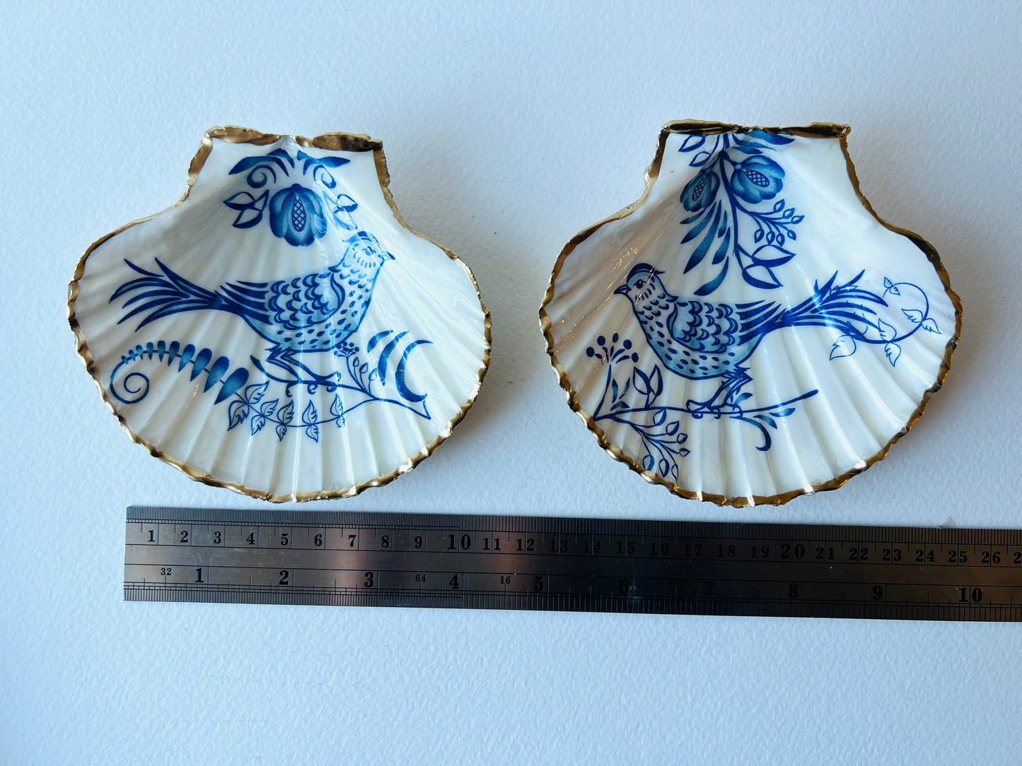 gift for her, gift for him, decorated dish, jewellery trinket dish, nature lover gift, coastal gifts, shell dish, decorative accessories, decoupaged oyster shell, bird gift, Christmas gift, bird ornament, shell trinket dish, blue dish, EmmaWadeART