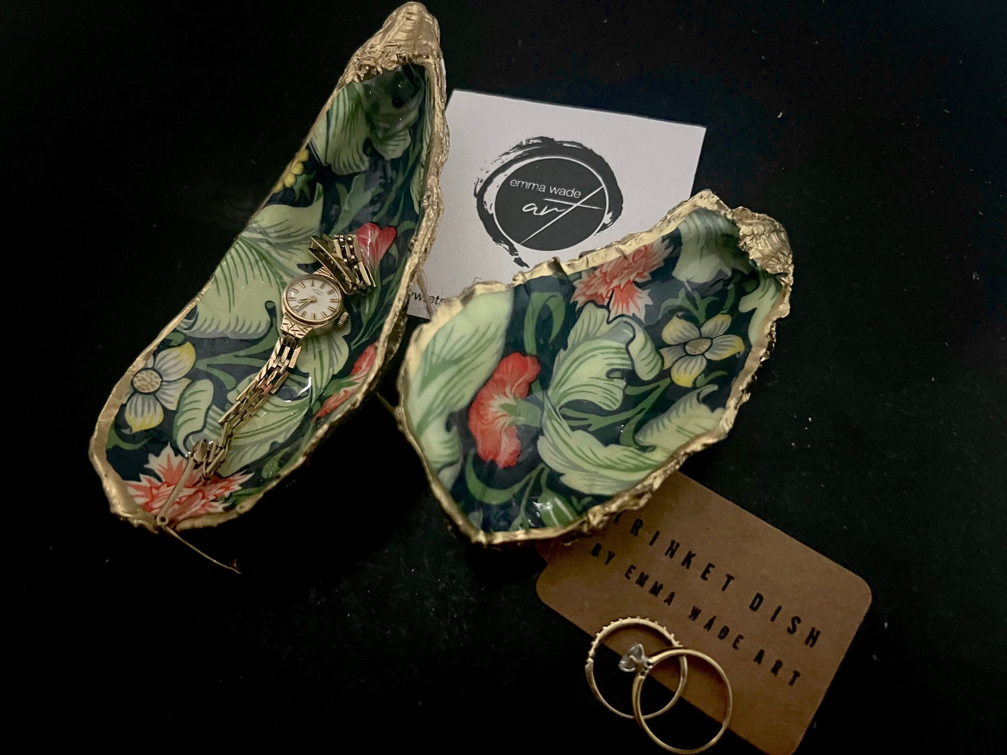 gifts for her, gardeners gift, trinket dish, serving dishes, shell ornament, decoupaged oyster, William Morris gift, coastal decor, coastal art, nature lover gift, shell decorations, shell decor, William Morris Leicester, gift for mum, oyster dish