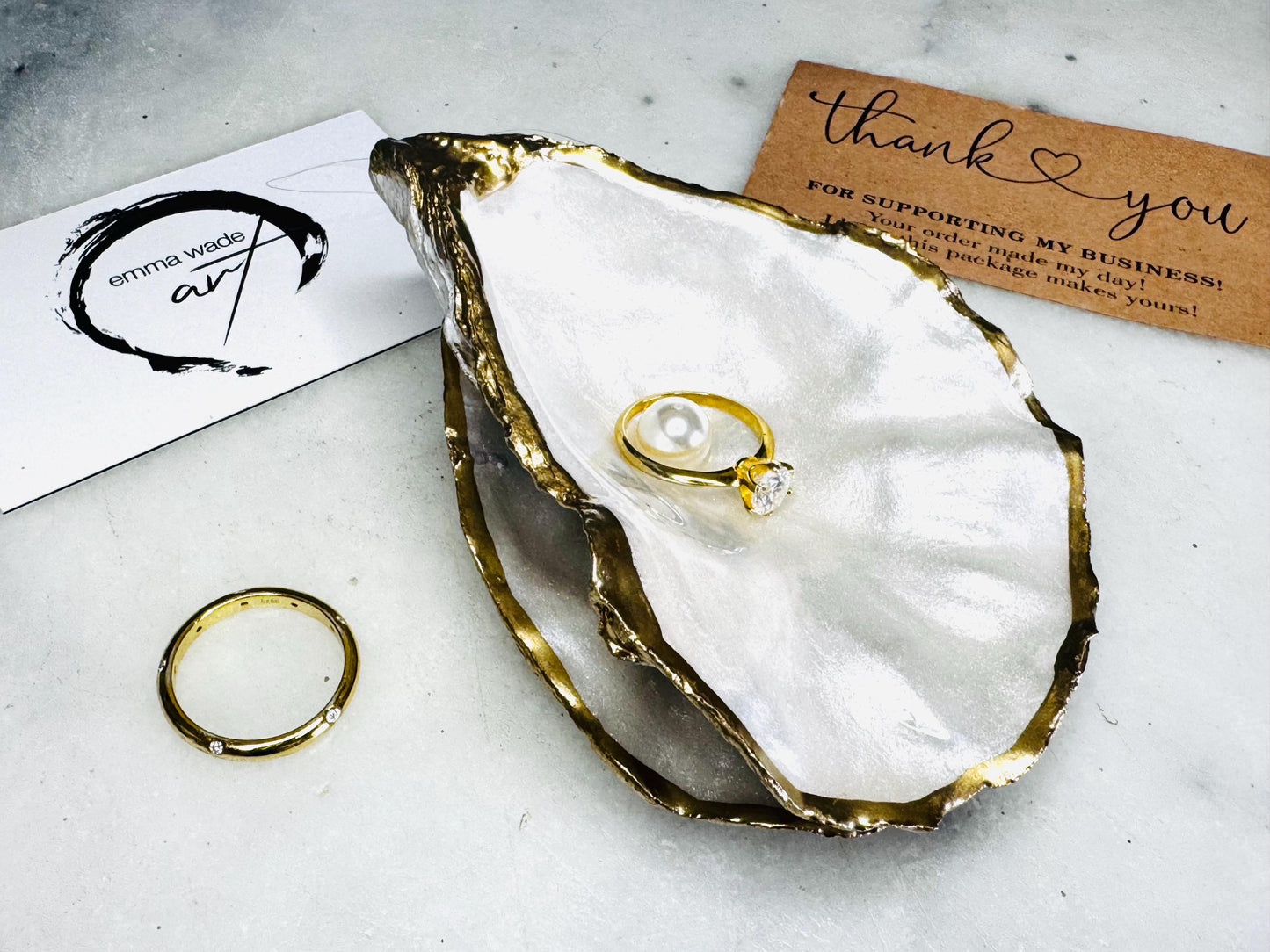 Shell Decor, ocean decor, proposal ring box, ring box, pearl box, gift for her, keepsake box, wedding gift, ring bearer box, Engagement ring box, oyster jewellery box, oyster ring box, pearl anniversary gift, Shell Jewellerybox, EmmaWadeART, oyster ring bear box, oyster ring tray, shell jewelry box, pearl ring box, real pearl ring box, wedding ring tray, wedding ring box, engagement ring box, oyster proposal ring box, ocean wedding, gold gilded shell box, oyster trinket box, oyster trinket tray