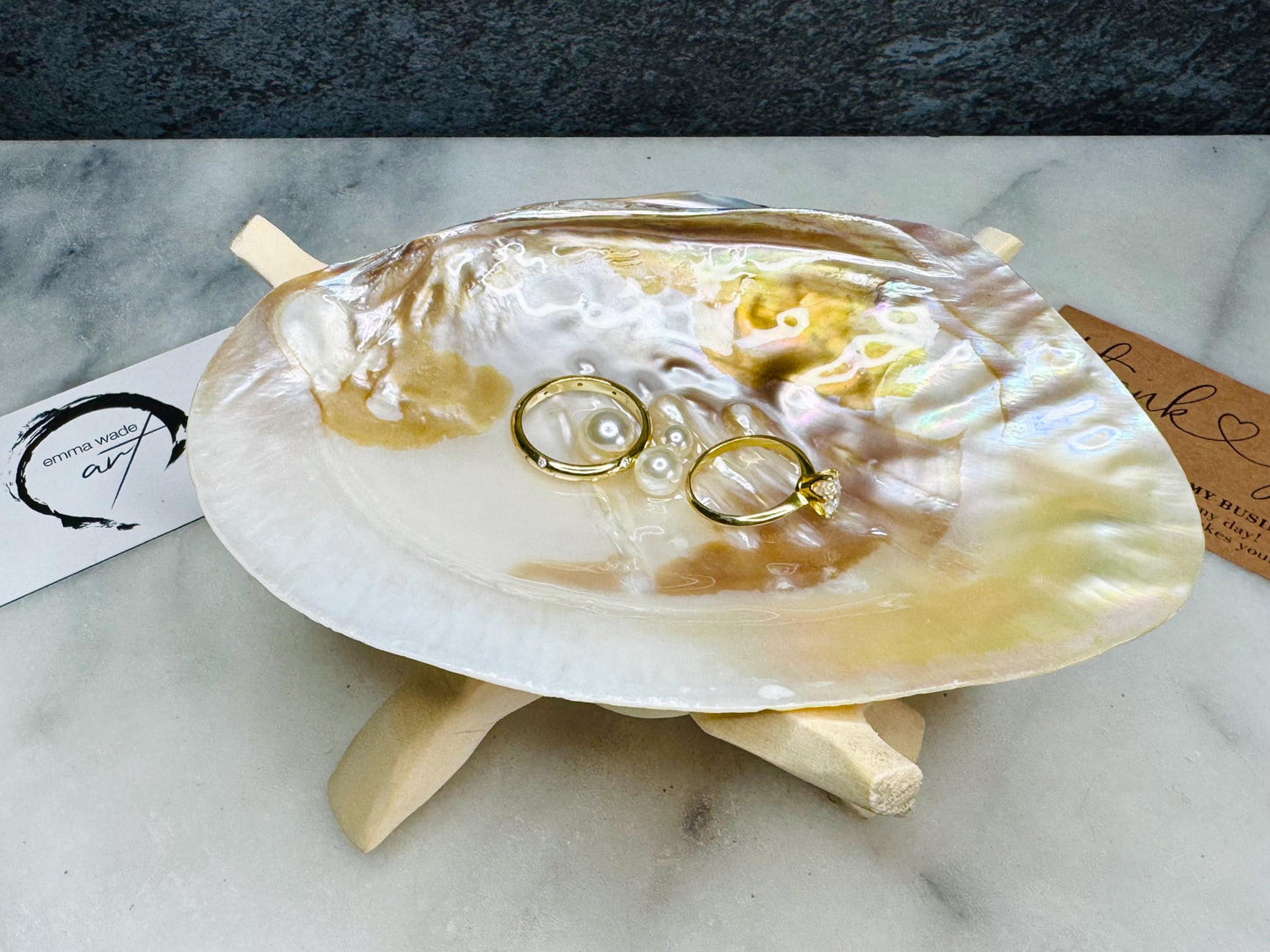 Large freshwater oyster shell trinket dish with inset Swarovski pearls, handmade coastal shell decor with glossy resin finish and optional driftwood stand, natural pearlescent oyster shell jewellery holder, luxury seaside home accessory, artisan ring dish and unique coastal gift for her UK