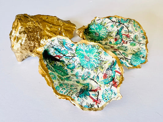 peacock tray, peacock oyster trinket dish, Decoupage oyster, shell trinket dish, jewellery shell dish, gift for her, ring carrier dish, coastal decor, shell Decor, dragonfly jewelry dish, nature lover gift, coastal gift, gift for her, decorated dish, jewelry trinket dish, decoupage oyster shell, coastal decor by EmmaWadeART, ocean jewelry dish, ocean decor, shell trinket tray, oyster trinket tray, handmade trinket dish, gold gilded dish, proposal dish, ring dish display, ring bearer dish