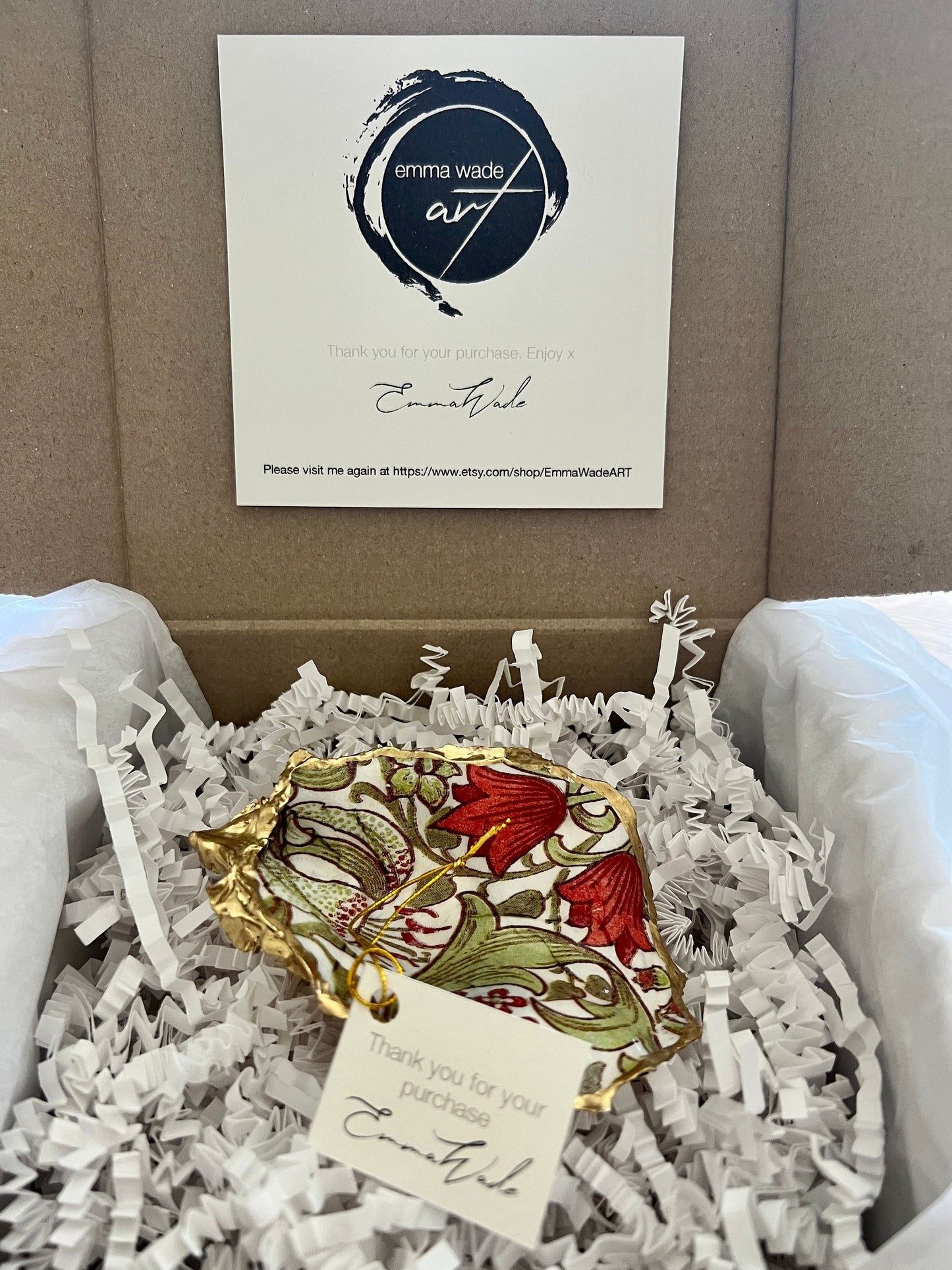 William Morris Golden Lily Oyster Ring Dish: Hand-Gilded Floral Jewelry Trinket Dish, UK Heritage gift