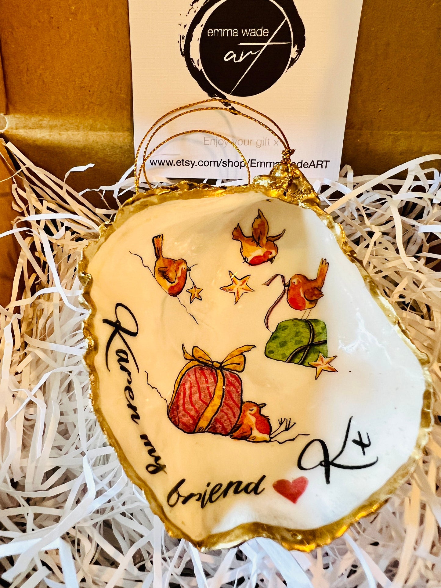 Robin Oyster Shell Ornament | Handmade Coastal Christmas Decoration | Winter Decoration | Bird Lover Gift