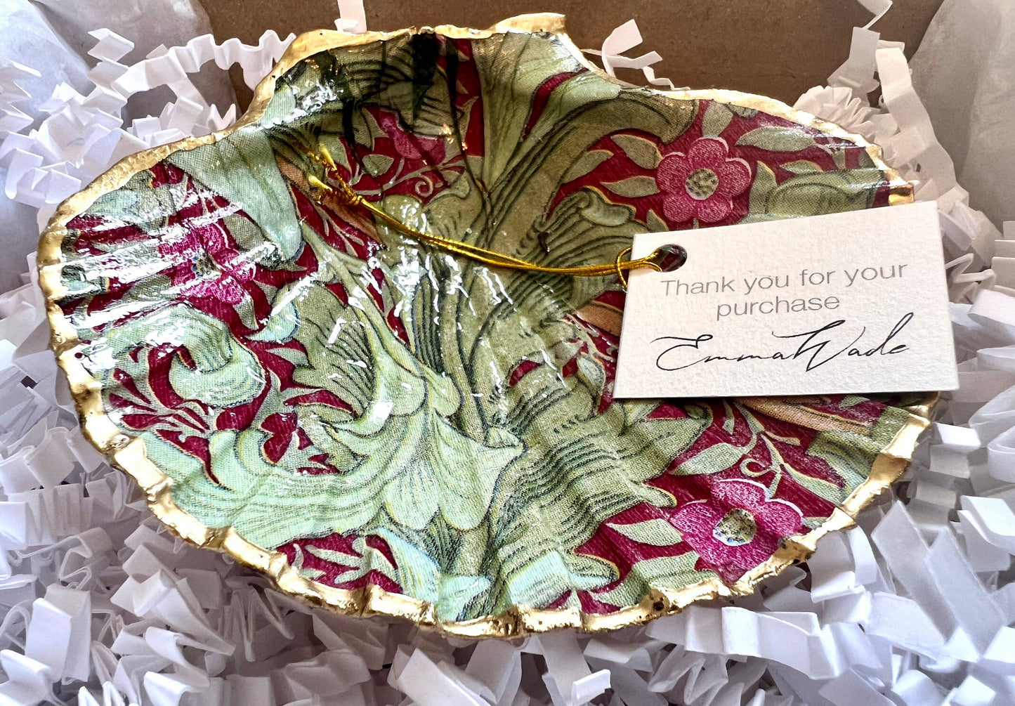 William morris ornament, William Morris Granville, William Morris gift, Decoupage shell, Coast gift, gift for her, trinket dish, William morris fift, coastal decor, gift for grandma, Trinket shell dish, coastal gift, blue, shell trinket dish, scallop jewelry dish, scallop plate, nature lover gift, scallop ornament, wedding gift, anniversary gift, ocean decor, decoupage shell, EmmaWadeART, jewelry scallop dish, anniversary gift, easter gift, ocean gift, ocean decor, handmade shell dish