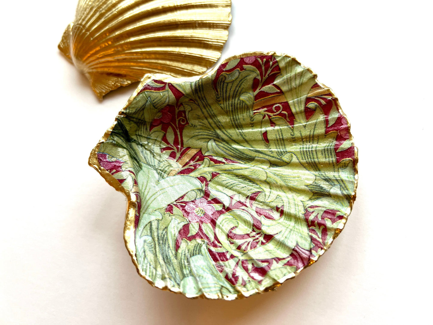 William Morris Granville Bordeaux Scallop Shell Trinket Dish: Gold Leaf Ring Holder, Dorset Coastal Jewellery Tray, Handmade Gift