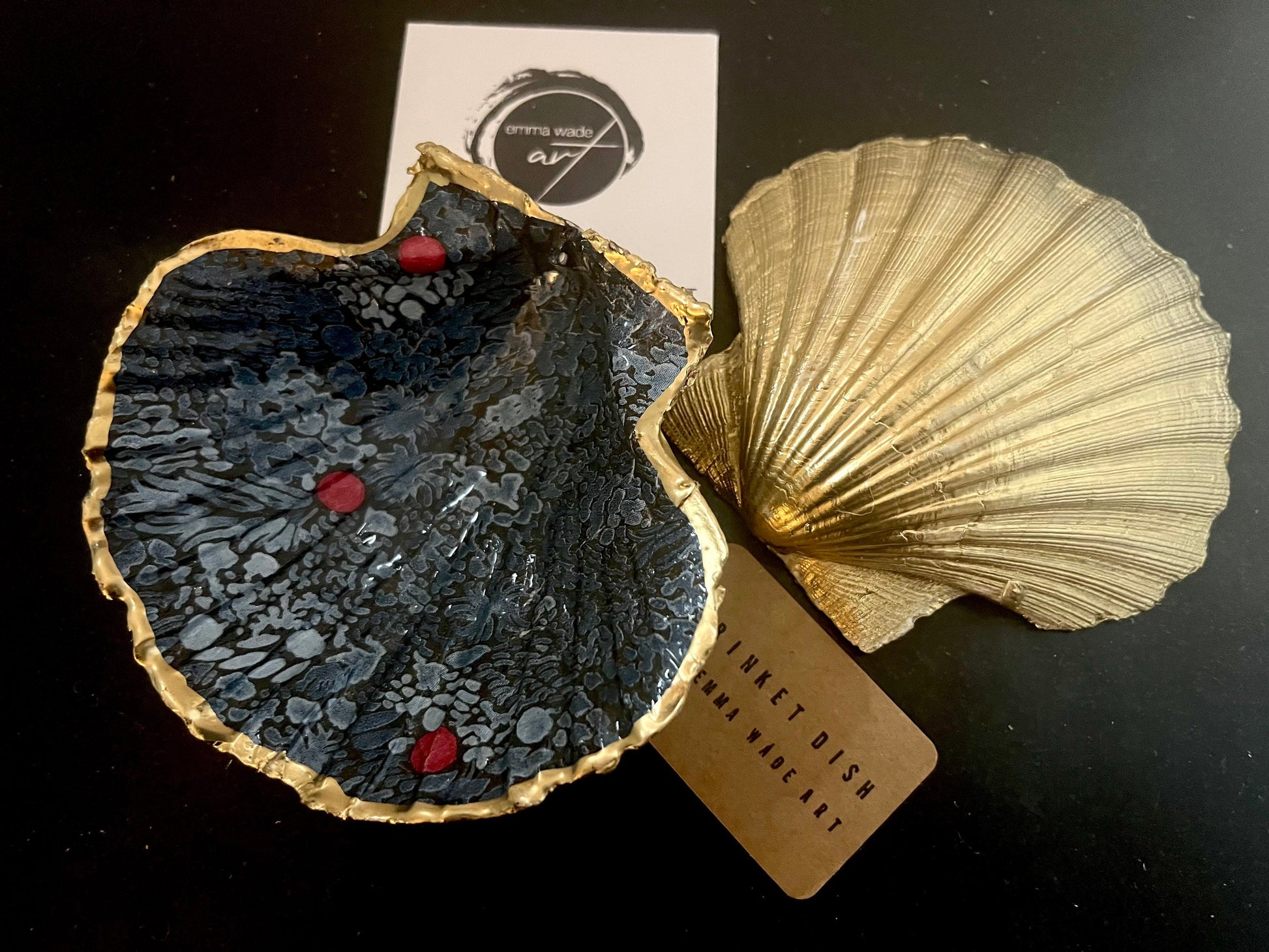 Gifts for her, Gift for him, Christmas gift idea, decoupaged scallop shell , Ring holder, Shell scallop Jewellery box, Trinket and jewellery dish, Anniversary gift , wedding gift ideas, Mother’s Day gift, Uk Coastal shell decor, emmawadeART