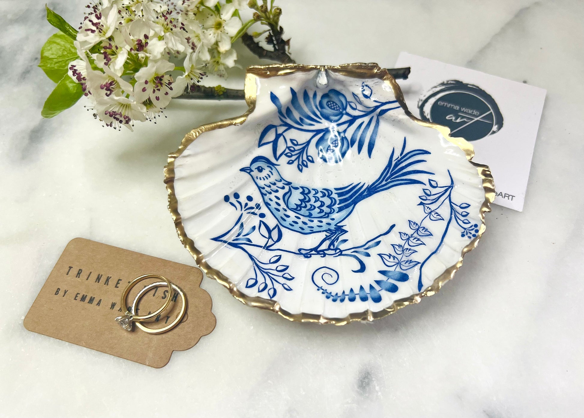 gift for her, gift for him, decorated dish, jewellery trinket dish, nature lover gift, coastal gifts, shell dish, decorative accessories, decoupaged oyster shell, bird gift, handmade gift, bird ornament, shell trinket dish, blue dish, EmmaWadeART