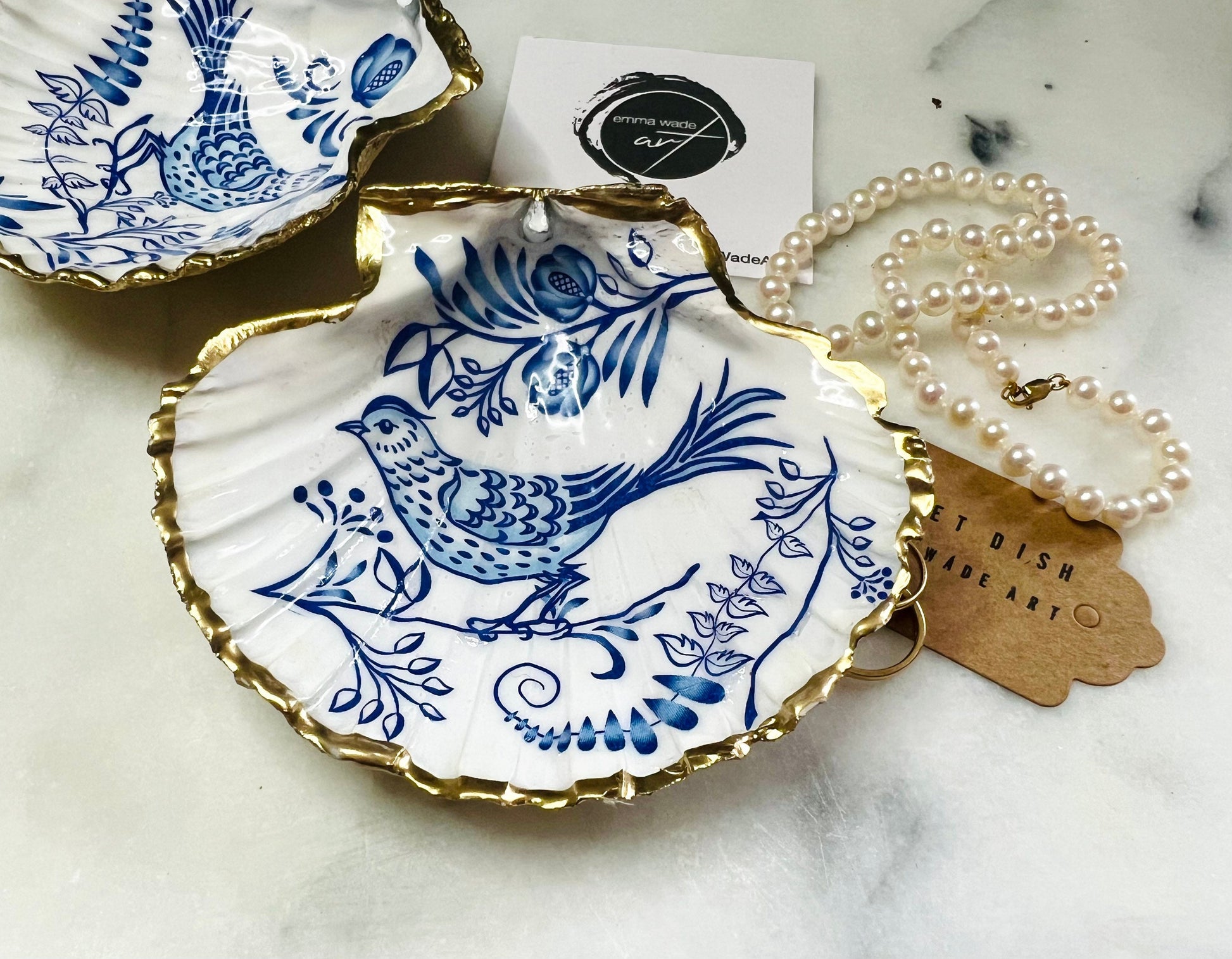 gift for her, gift for him, decorated dish, jewellery trinket dish, nature lover gift, coastal gifts, shell dish, decorative accessories, decoupaged oyster shell, bird gift, Christmas gift, bird ornament, shell trinket dish, blue dish, EmmaWadeART