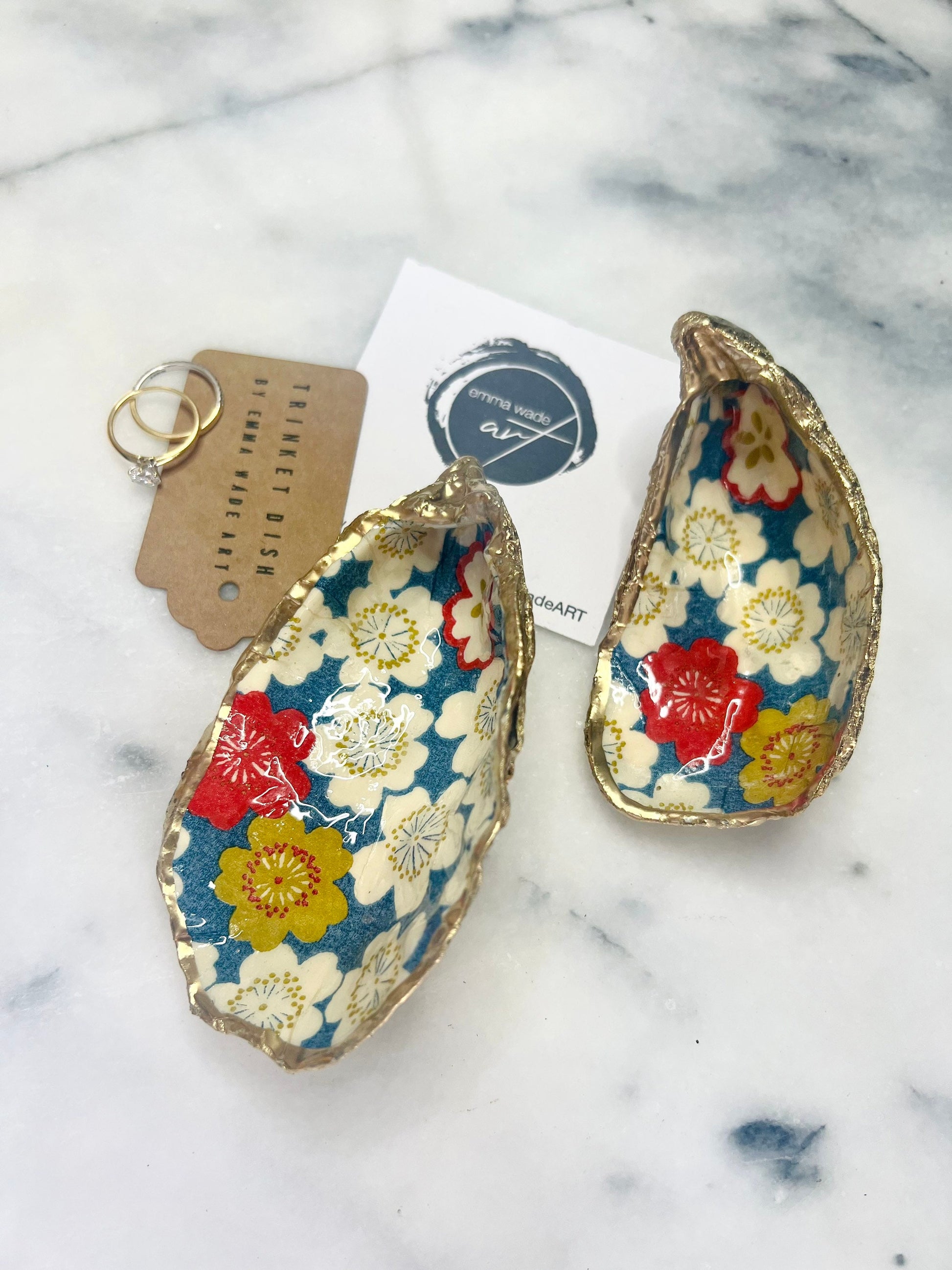 gifts for her, decorated dish, jewellery trinket dish, serving dish, coastal decor, shell decorations, decorative accessories, decoupaged oyster shell, coastal gift idea, sakura gift, flower gift, handmade gift, https://emmawadeart.etsy.com/