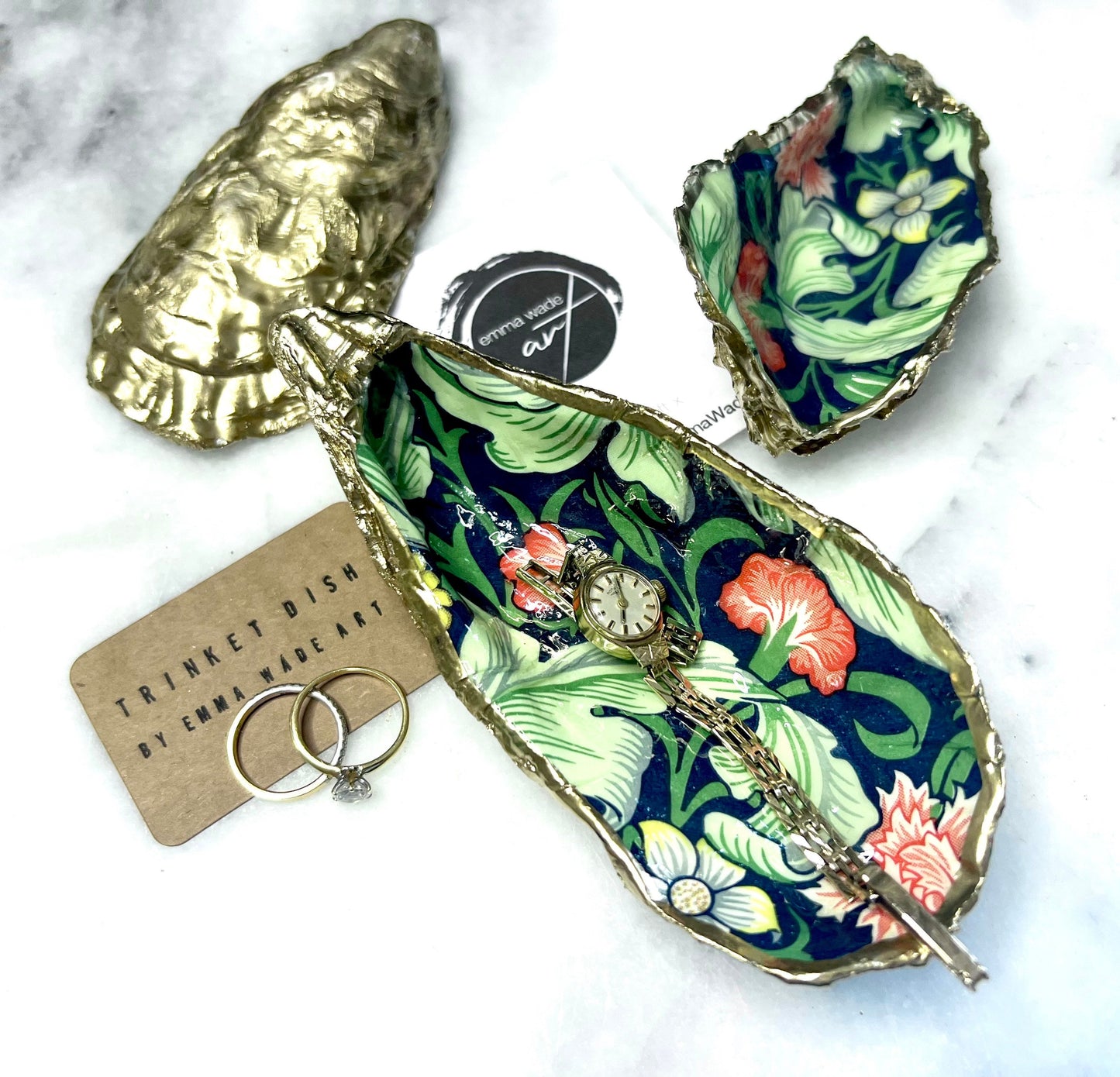 gifts for her, gardeners gift, trinket dish, serving dishes, shell ornament, decoupaged oyster, William Morris gift, coastal decor, coastal art, nature lover gift, shell decorations, shell decor, William Morris Leicester, gift for mum, oyster dish