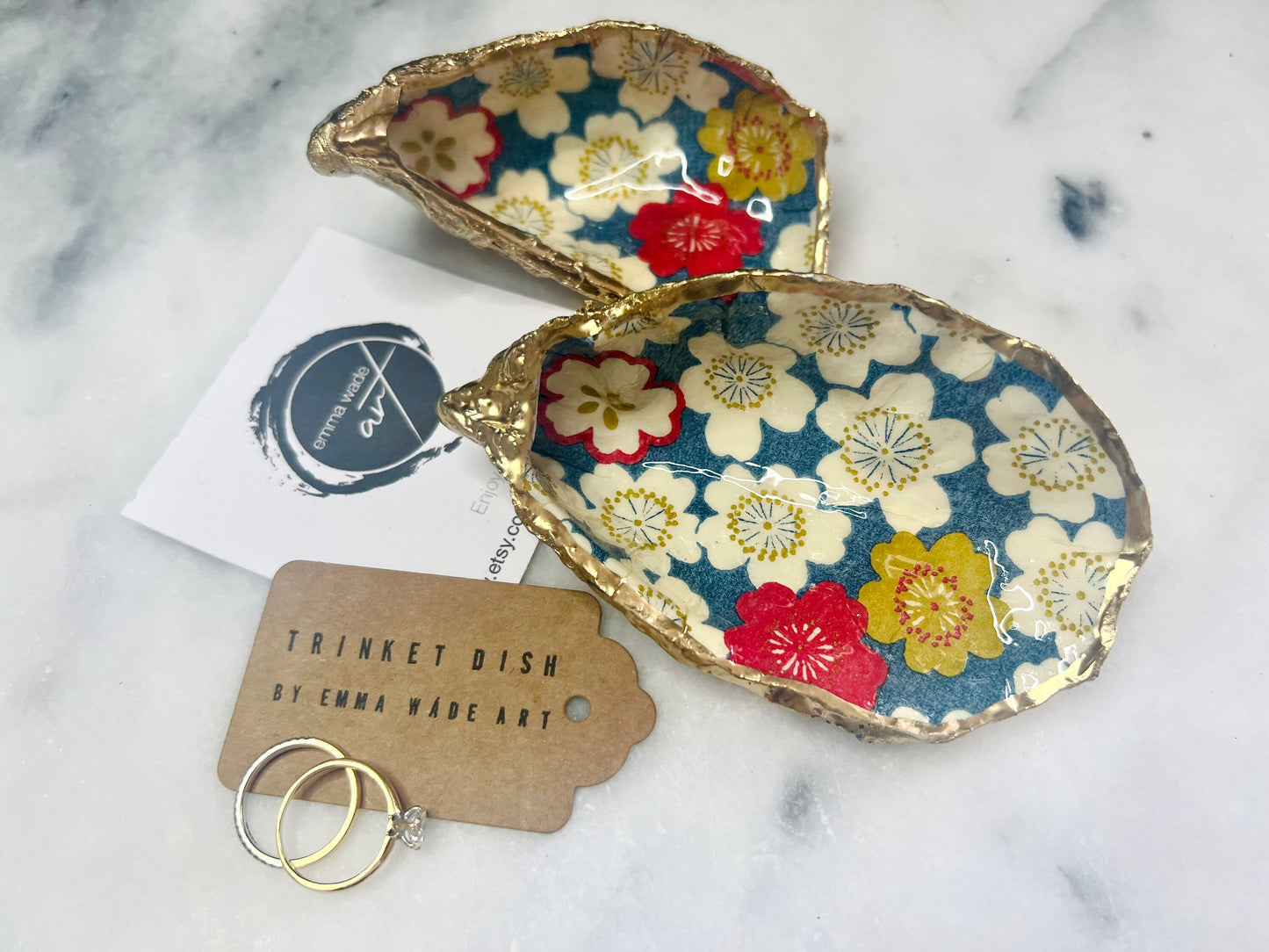 gifts for her, decorated dish, jewellery trinket dish, serving dish, coastal decor, shell decorations, decorative accessories, decoupaged oyster shell, coastal gift idea, sakura gift, flower gift, handmade gift, https://emmawadeart.etsy.com/