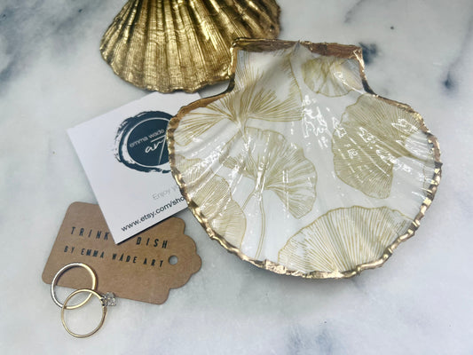 Ocean decor, gift for her, decoupage shell dish, Ocean decor, shell trinket dish, Gold Gingko decor, Shell dish, Jewellery dish, Ocean Art, Gift for him, Mothers Day gift, Easter gift, Chinese Decor, EmmawadeART,