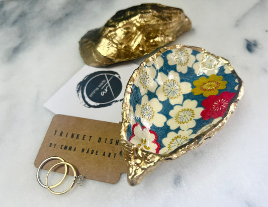 gifts for her, decorated dish, jewellery trinket dish, serving dish, coastal decor, shell decorations, decorative accessories, decoupaged oyster shell, coastal gift idea, sakura gift, flower gift, handmade gift, https://emmawadeart.etsy.com/