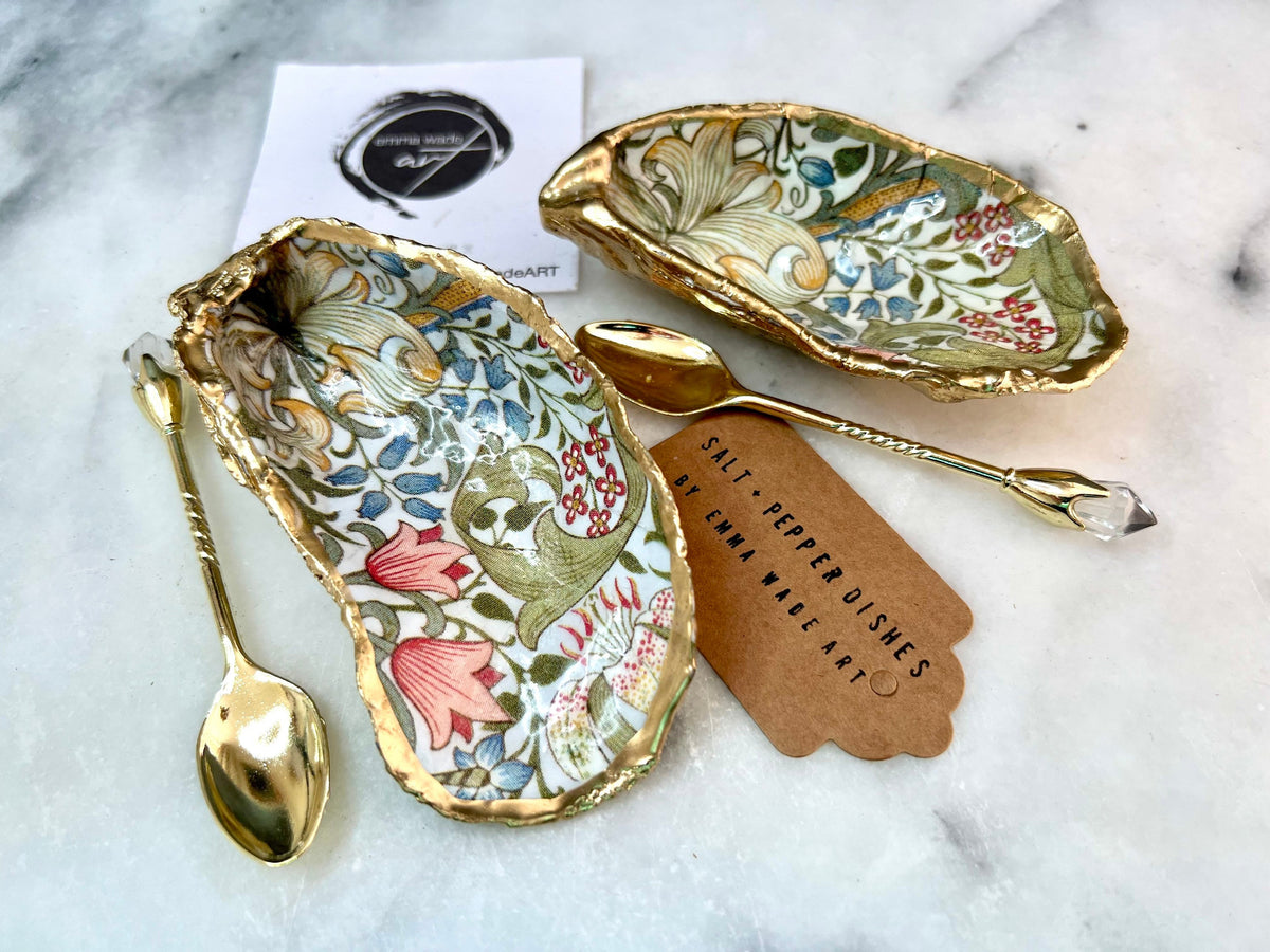 gifts for her, decorated dish, William Morris golden lily, serving dish, pinch pots, spice pots, unique wedding gift, golden anniversary, gold oyster shell, Salt anniversary, Salt cellar golden lily, salt and pepper dishes, coastal gifts, flower gift, dining decor, kitchen decor, gift for mum, William Morris gift, EmmaWadeART, cruet set, host gift, seashell gift, salt dish, new home gift, oyster shell dish, golden shell dish, salt pepper pinch pots