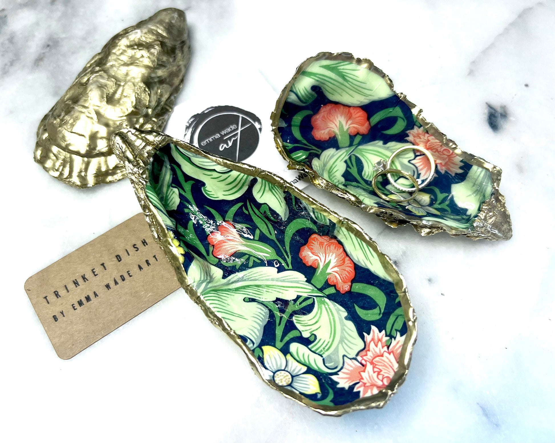 gifts for her, gardeners gift, trinket dish, serving dishes, shell ornament, decoupaged oyster, William Morris gift, coastal decor, coastal art, nature lover gift, shell decorations, shell decor, William Morris Leicester, gift for mum, oyster dish
