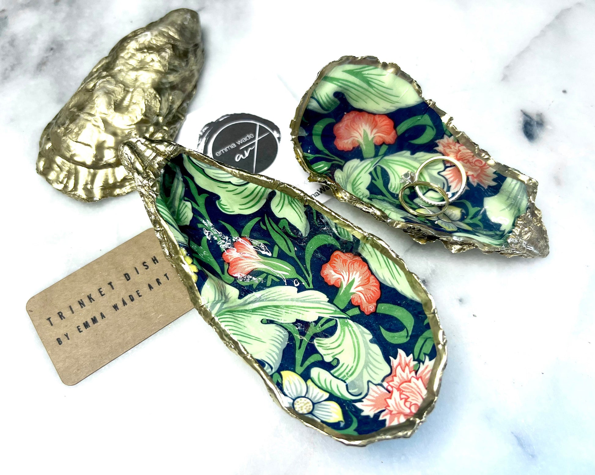 gifts for her, gardeners gift, trinket dish, serving dishes, shell ornament, decoupaged oyster, William Morris gift, coastal decor, coastal art, nature lover gift, shell decorations, shell decor, William Morris Leicester, gift for mum, oyster dish