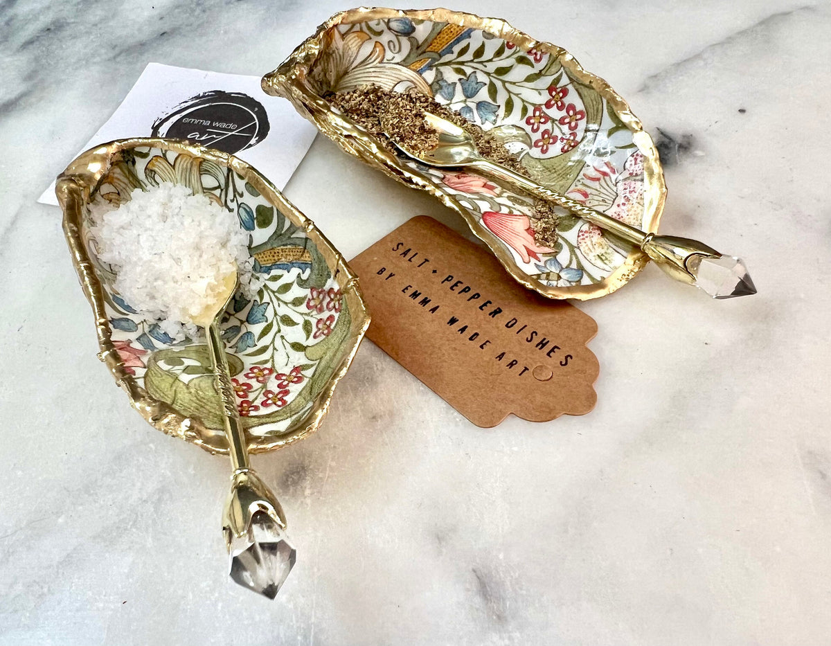 gifts for her, decorated dish, William Morris golden lily, serving dish, pinch pots, spice pots, unique wedding gift, golden anniversary, gold oyster shell, Salt anniversary, Salt cellar golden lily, salt and pepper dishes, coastal gifts, flower gift, dining decor, kitchen decor, gift for mum, William Morris gift, EmmaWadeART, cruet set, host gift, seashell gift, salt dish, new home gift, oyster shell dish, golden shell dish, salt pepper pinch pots