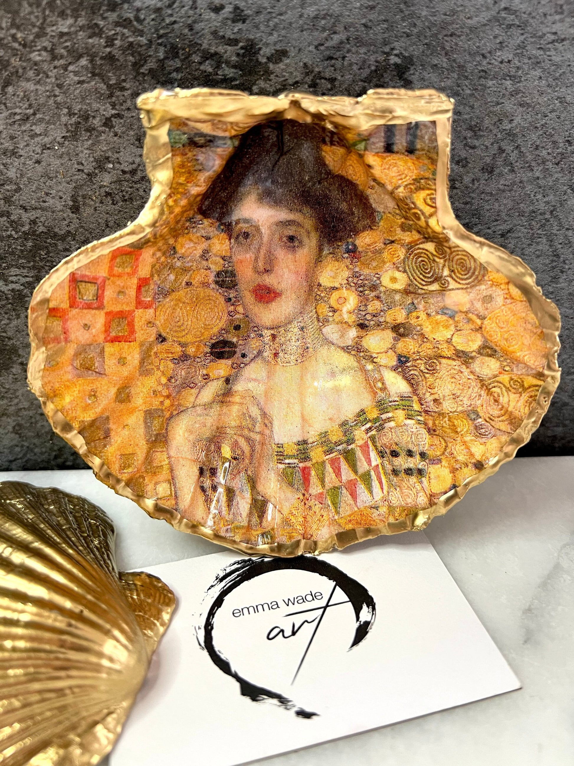 gifts for her, decorated dish, jewelry trinket dish, trinket dish, serving dish, handmade dish, coastal gift, Gustav Klimt gift, coastal gifts, coastal art, home decor, shell decorations, shell decor, gift for mum, gift for him, Gustav klimpt, the kiss, EmmaWadeArt, scallop trinket tray, scallop ring dish, shell ring dish, shell art, coastal decor, coastal shell ornament, shell art, gift for her, gift for him, ring bearer dish, coastal wedding gift, anniversary gift, gold gilded dish, resin dish
