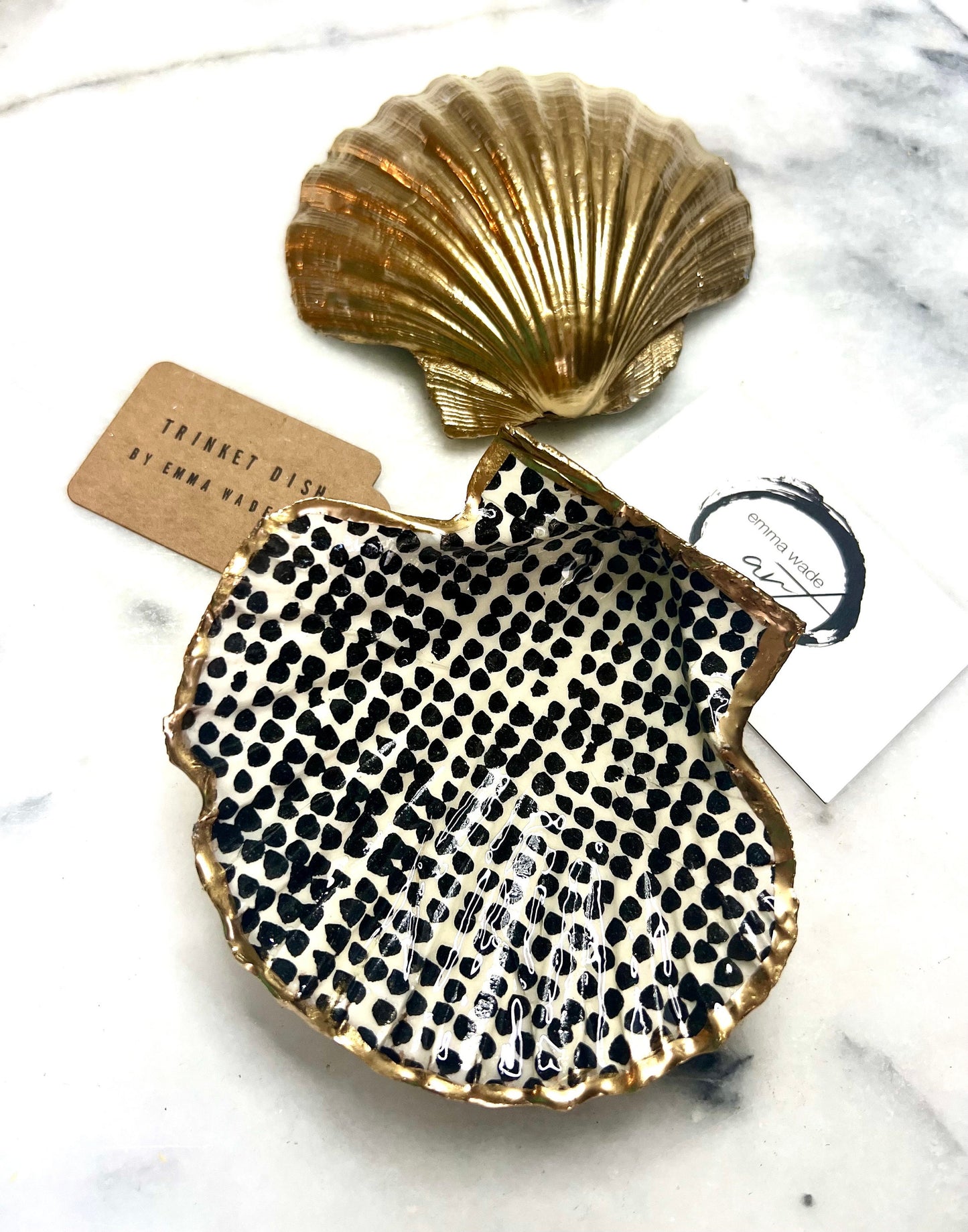 gifts for her, jewellery trinket dish, decoupaged shell, handmade dish, shell ornament, trinket box, coastal gifts, coastal art, home decor, black and white shell ornament, scallop shell decor, decorative accessory, www.etsy.com/shop/EmmaWadeART