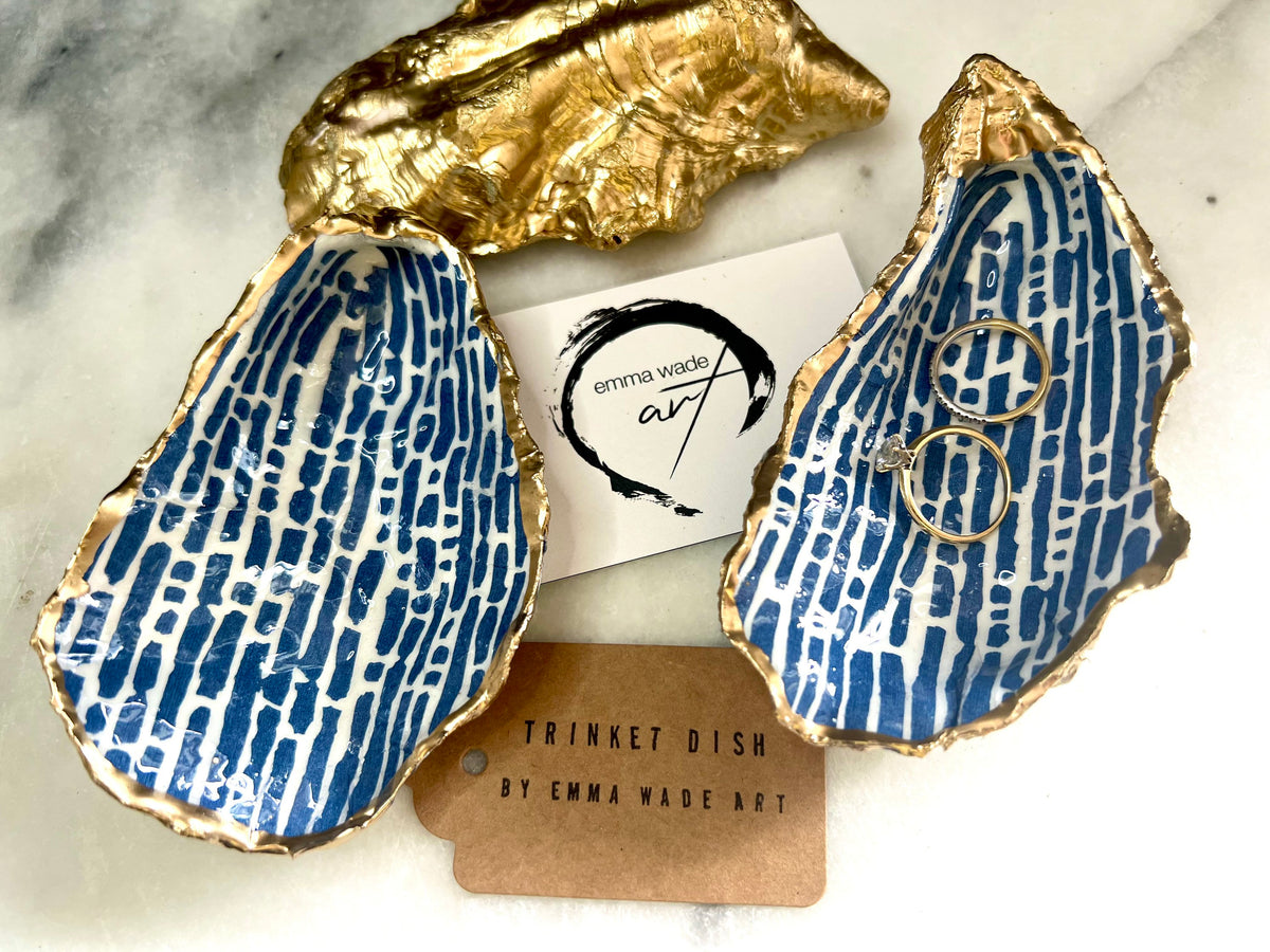 gift for her, decorated dish, jewellery trinket dish, decoupage shell, handmade shell dish, shell ornament, coastal art, coastal gifts, coastal art, home decor, shell decorations, coastal decor, Mother’s Day gift, valentines gift, blue white dish