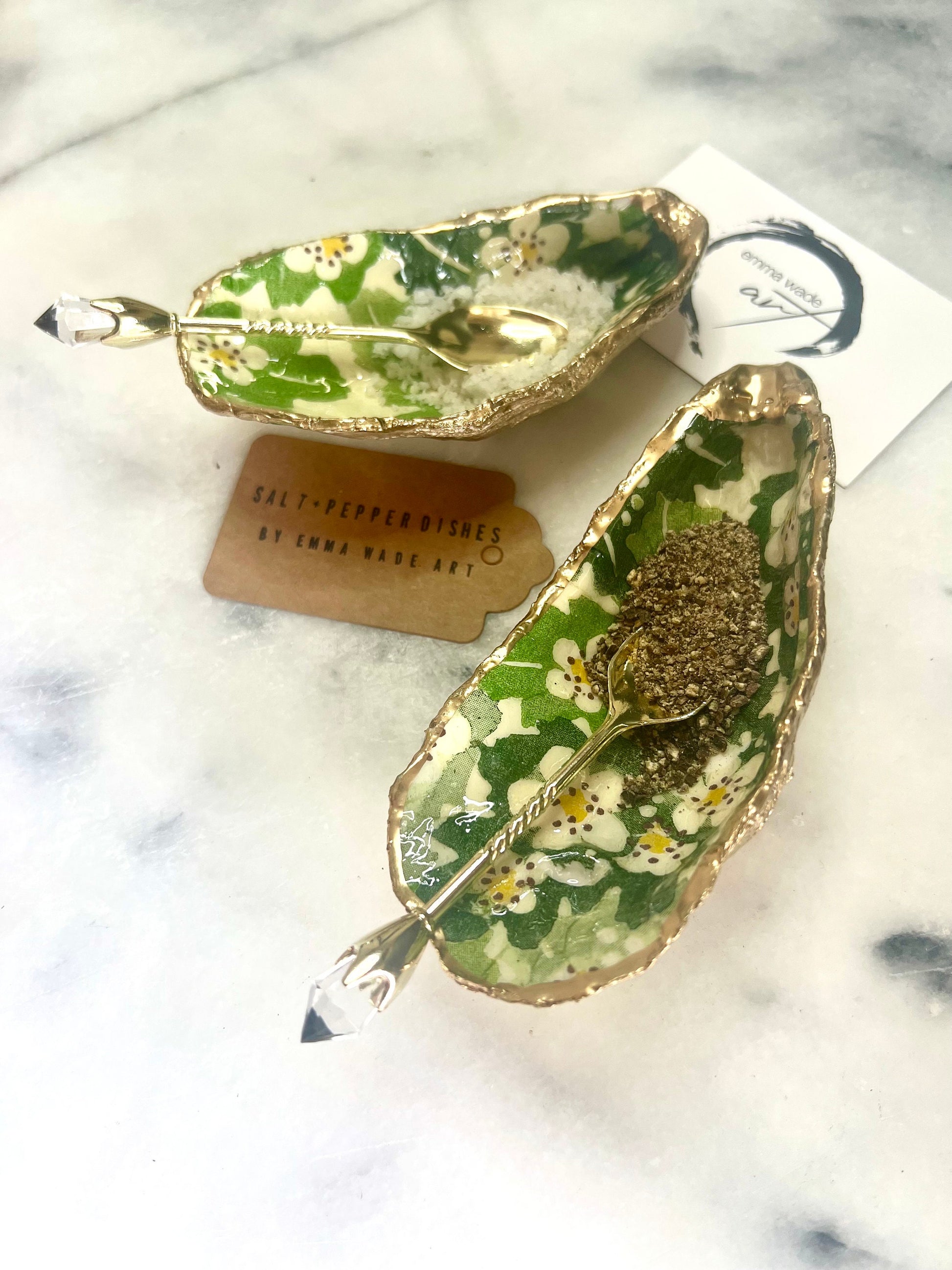 Emma Bridgewater Hawthorn Berry Oyster Shell Salt & Pepper Pinch Pots with Gold Spoons, Salt Gift, Floral Spice pots