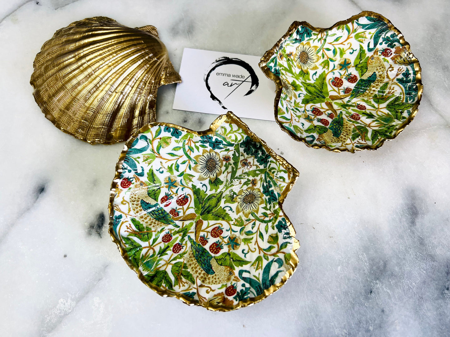 Gifts for her, Gift for him, coastal gift ideas, decoupaged oyster shell, Ring holder, strawberry thief, Trinket and jewellery dish, Anniversary gift , Wedding gift, anniversary gift, Coastal decor, William Morris gift, William Morris ornament