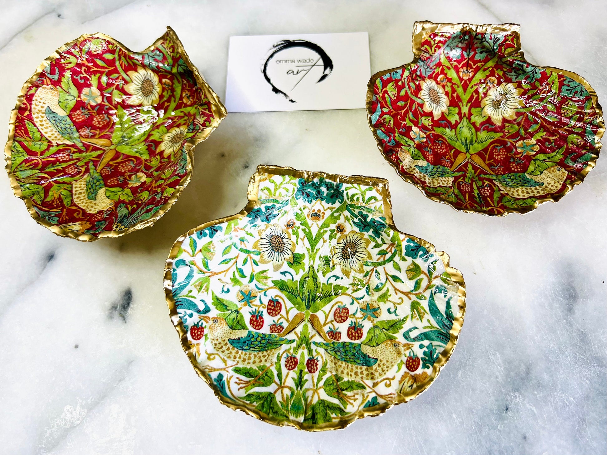 Gifts for her, Gift for him, coastal gift ideas, decoupaged oyster shell, Ring holder, strawberry thief, Trinket and jewellery dish, Anniversary gift , Wedding gift, anniversary gift, Coastal decor, William Morris gift, William Morris ornament