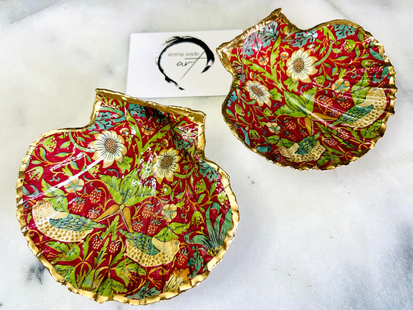 Gifts for her, Gift for him, coastal gift ideas, decoupaged scallop shell, Ring holder, Shell Jewellery box, Trinket and jewellery dish, Anniversary gift, Wedding gift, anniversary gift, Coastal decor, William Morris gift, William Morris ornament, Scallop Ring Tray, Strawberry thief Red Black, Coastal Gift, Christmas Gift, Ring Bearers Dish, Proposal Ring Tray, Gift for Mum, William Morris decor, Bird Dish, Handmade William Morris Gift, Emma Wade ART, Gold Gilded Dish, UK scallop dish