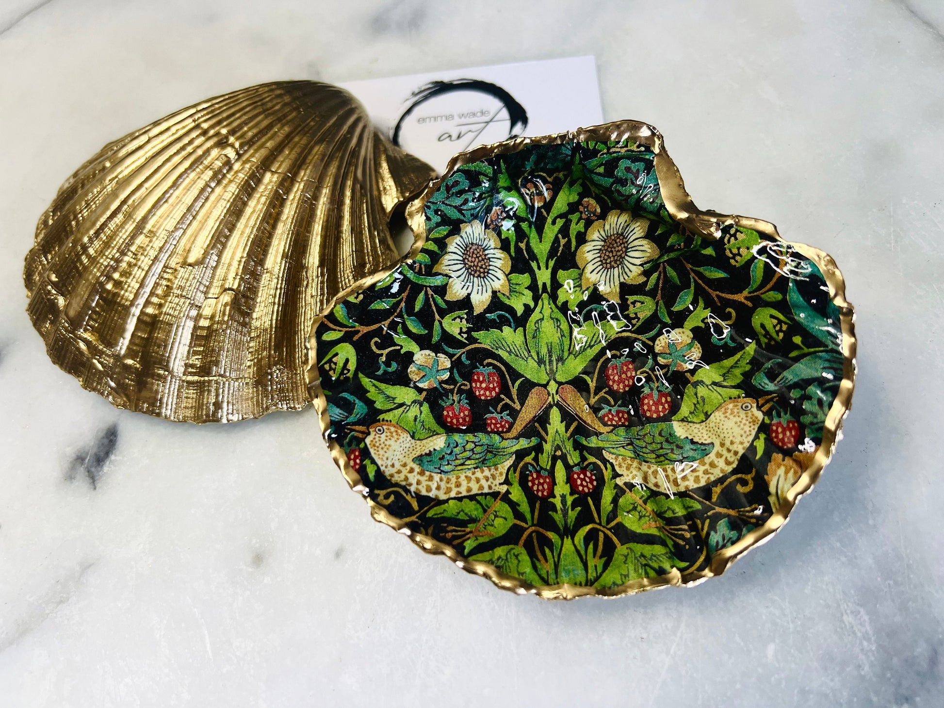 Gifts for her, Gift for him, coastal gift ideas, decoupaged scallop shell, Ring holder, Shell Jewellery box, Trinket and jewellery dish, Anniversary gift, Wedding gift, anniversary gift, Coastal decor, William Morris gift, William Morris ornament, Scallop Ring Tray, Strawberry thief Red Black, Coastal Gift, Christmas Gift, Ring Bearers Dish, Proposal Ring Tray, Gift for Mum, William Morris decor, Bird Dish, Handmade William Morris Gift, Emma Wade ART, Gold Gilded Dish, UK scallop dish