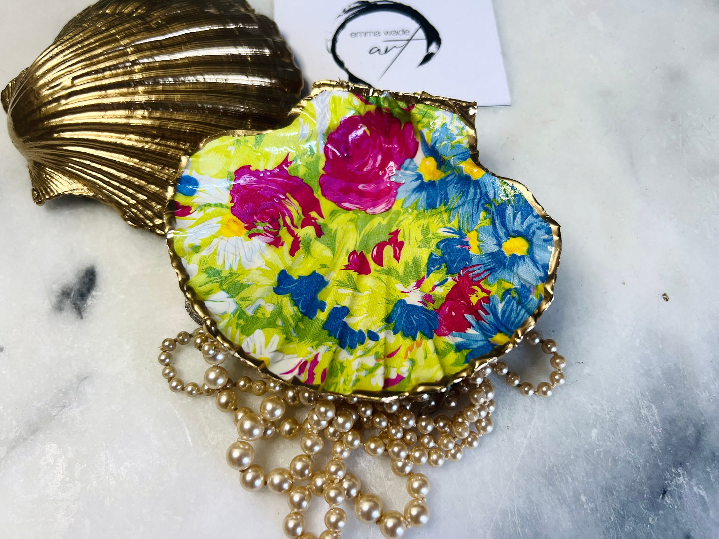 Gifts for her, Gift for him, Spring gift, decoupaged scallop shell, Ring holder, Shell scallop Jewellery box, Flower Ornament, Anniversary gift, Pierre Frey, Plantes Vivaces, Mothers Day gift, Uk Coastal shell decor, https://emmawadeart.etsy.com/
