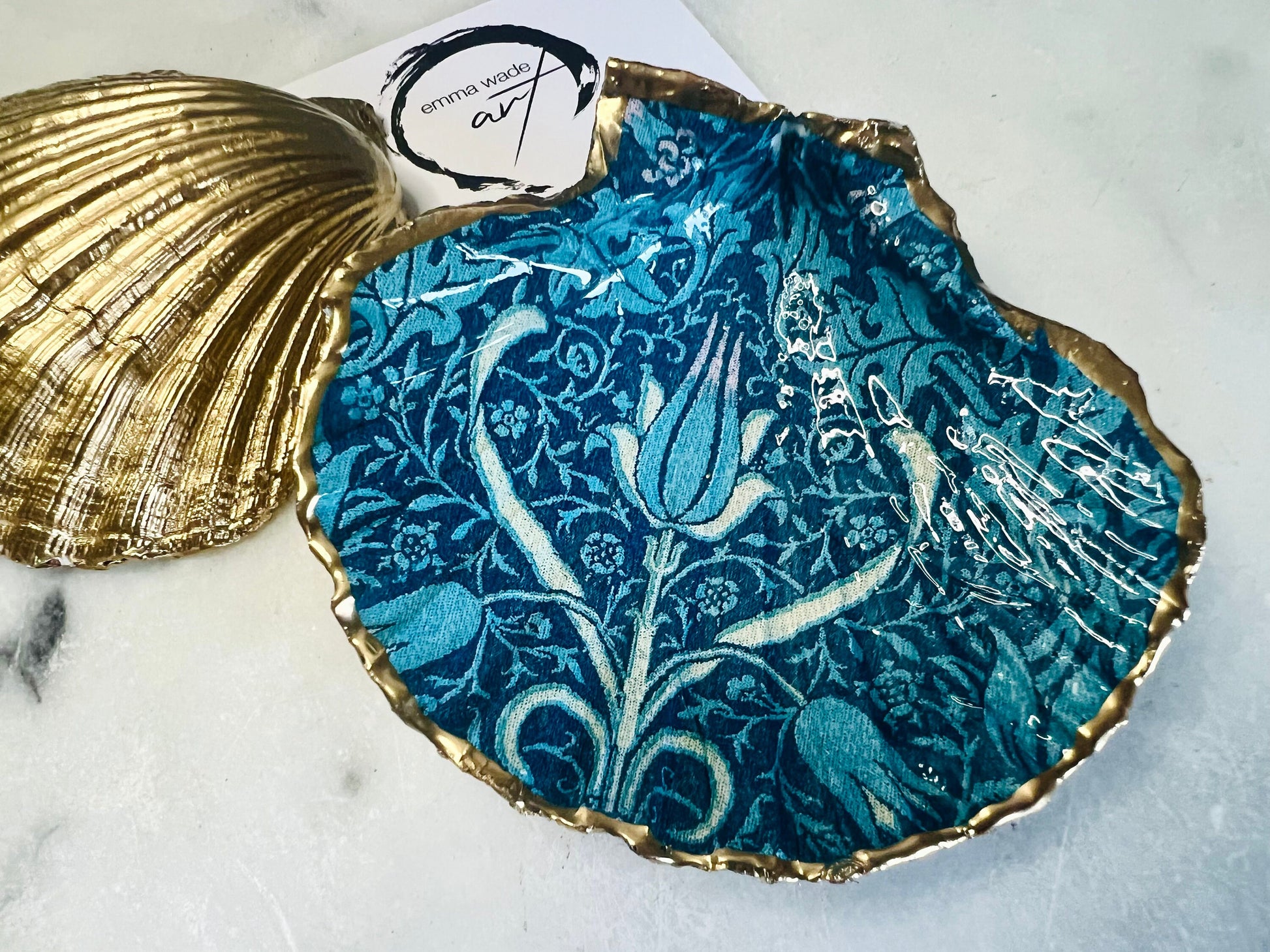 Gifts for her, Tulip gift, Shell decor, decoupaged scallop, William Morris blue tulip, Trinket dish, jewellery dish, Anniversary gift, bridesmaid gift, gift for mum, anniversary gift, Coastal decor, EmmaWadeART, flower gift, nature lover gift