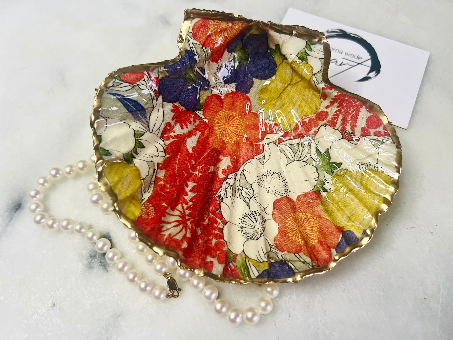 Japanese gift, Kimono art, Japanese dish, gift for her, decorated dish, jewelry trinket dish, decoupage scallop shell, handmade shell dish, coastal ornament, coastal gifts, coastal art, shell decorations, coastal decor, scallop dish, gift for him, ocean jewelry dish, ocean decor, shell trinket tray, scallop trinket tray, shell art, handmade trinket dish, gold gilded dish, proposal dish, ring dish display, ring bearer dish, ring tray, ocean plate, shell tray, Asian decor, shell wall art