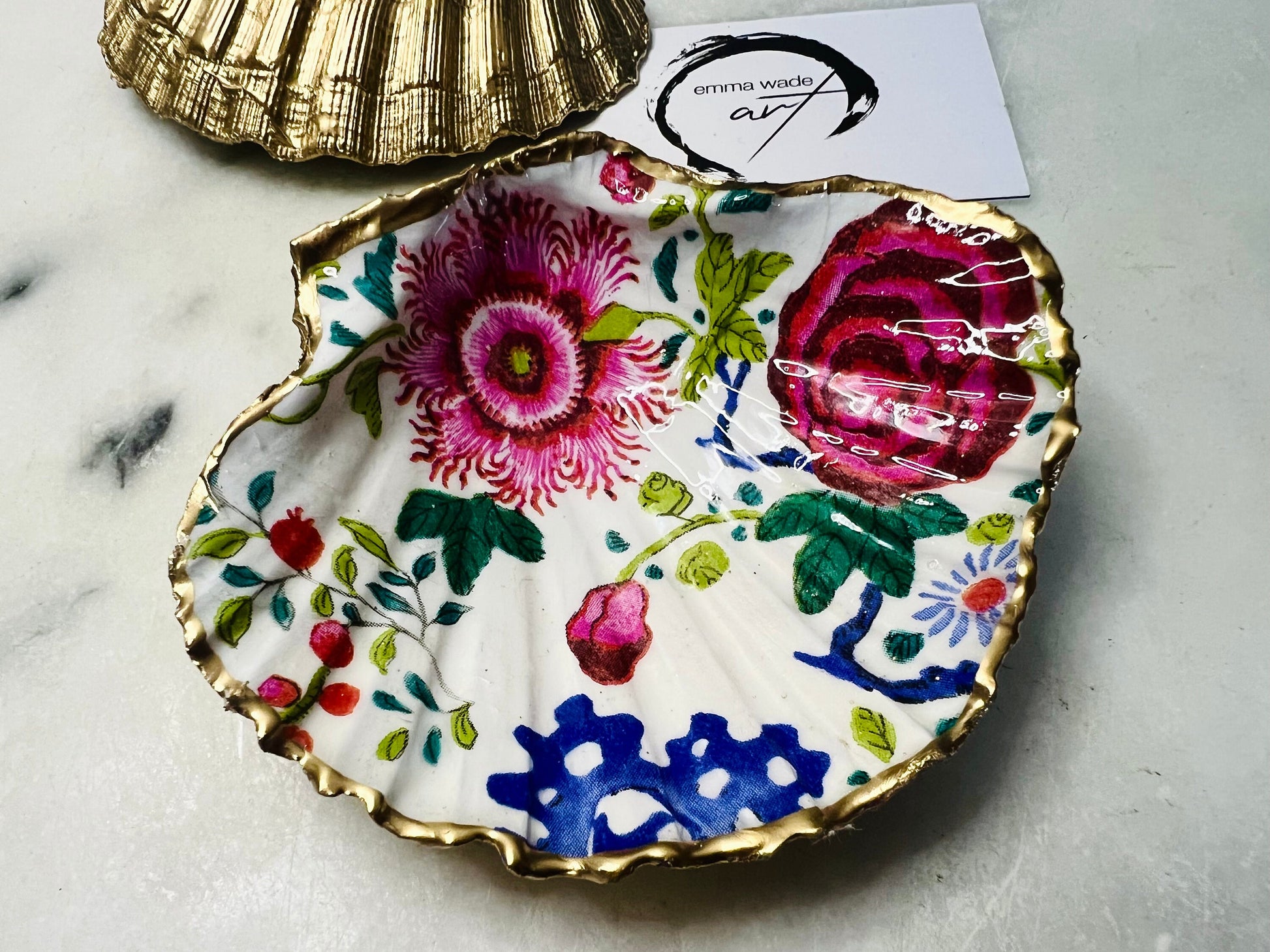 Gifts for her, Gift for him, Spring gift, decoupaged scallop shell, Ring holder, Shell scallop Jewellery box, Flower Ornament, Anniversary gift , Wedding gift ideas, Mothers Day gift, Uk Coastal shell decor, https://emmawadeart.etsy.com/