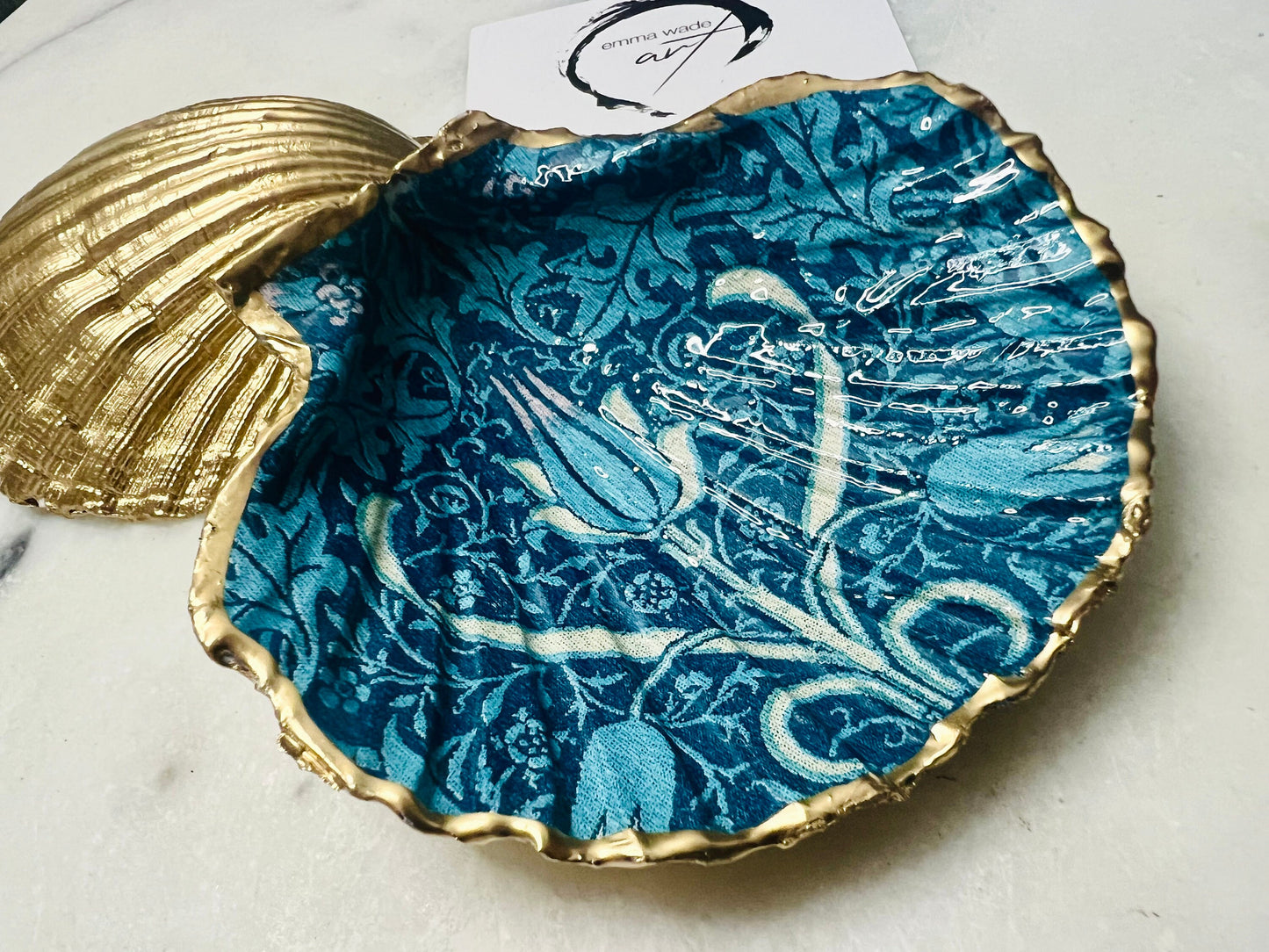 Gifts for her, Tulip gift, Shell decor, decoupaged scallop, William Morris blue tulip, Trinket dish, jewellery dish, Anniversary gift, bridesmaid gift, gift for mum, anniversary gift, Coastal decor, EmmaWadeART, flower gift, nature lover gift