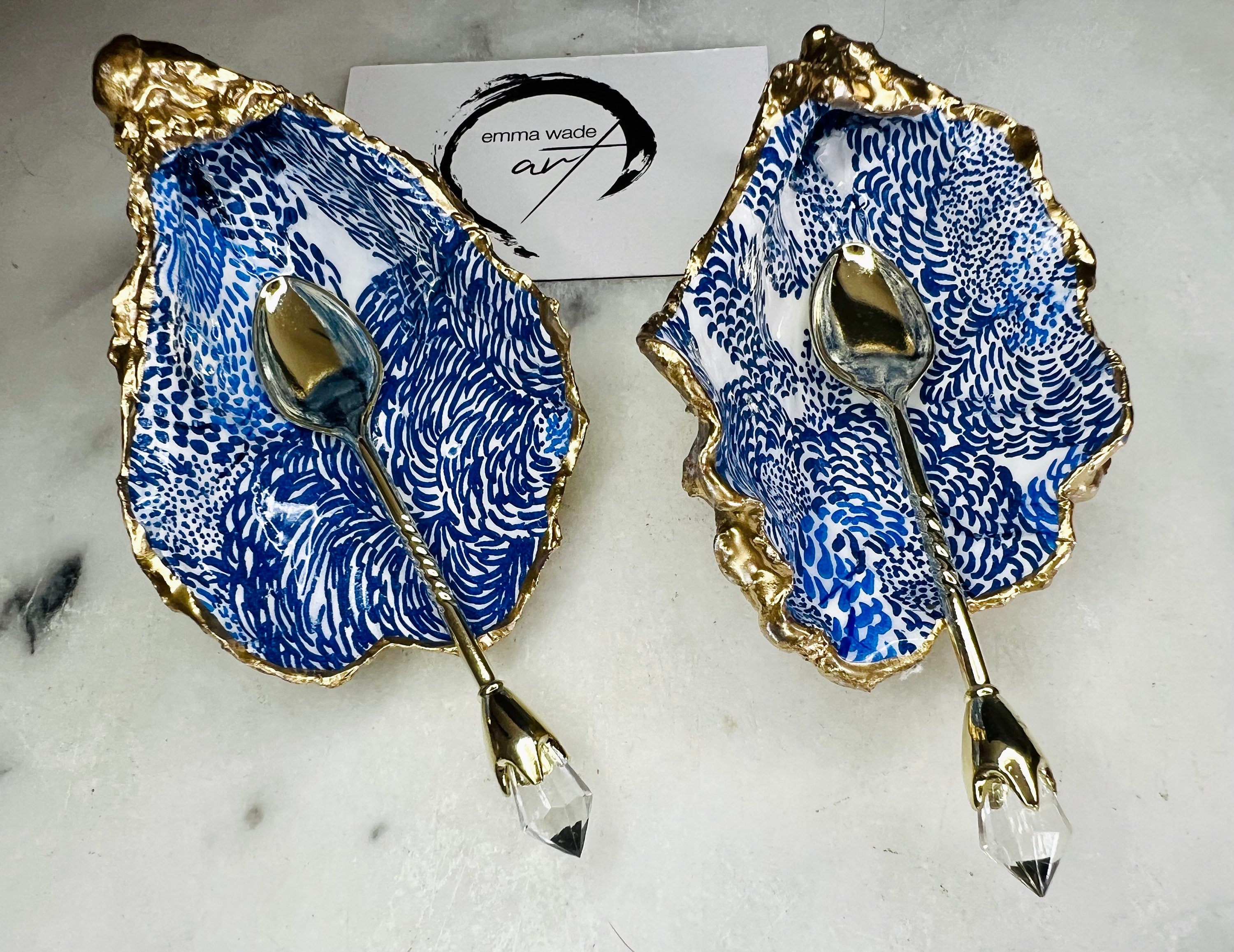 Blue Scandinavian Salt Dish, Marimekko design, Seashell salt dish, shell salt pot, oyster salt tray, salt and pepper shell, salt and pepper shell box, oyster shell salt and pepper, sea shell salt, oyster shell salt, seashell salt holder, oyster shell sugar dish, oyster salt, cow salt pot, oyster salt dish, oyster pinch bowl, salt crystal bowl, shell salt dish, oyster salt cellar, oyster salt and pepper holders, salt and pepper dish set, Host Gift, Dining Decor, Blue white Contemporary pinch pots