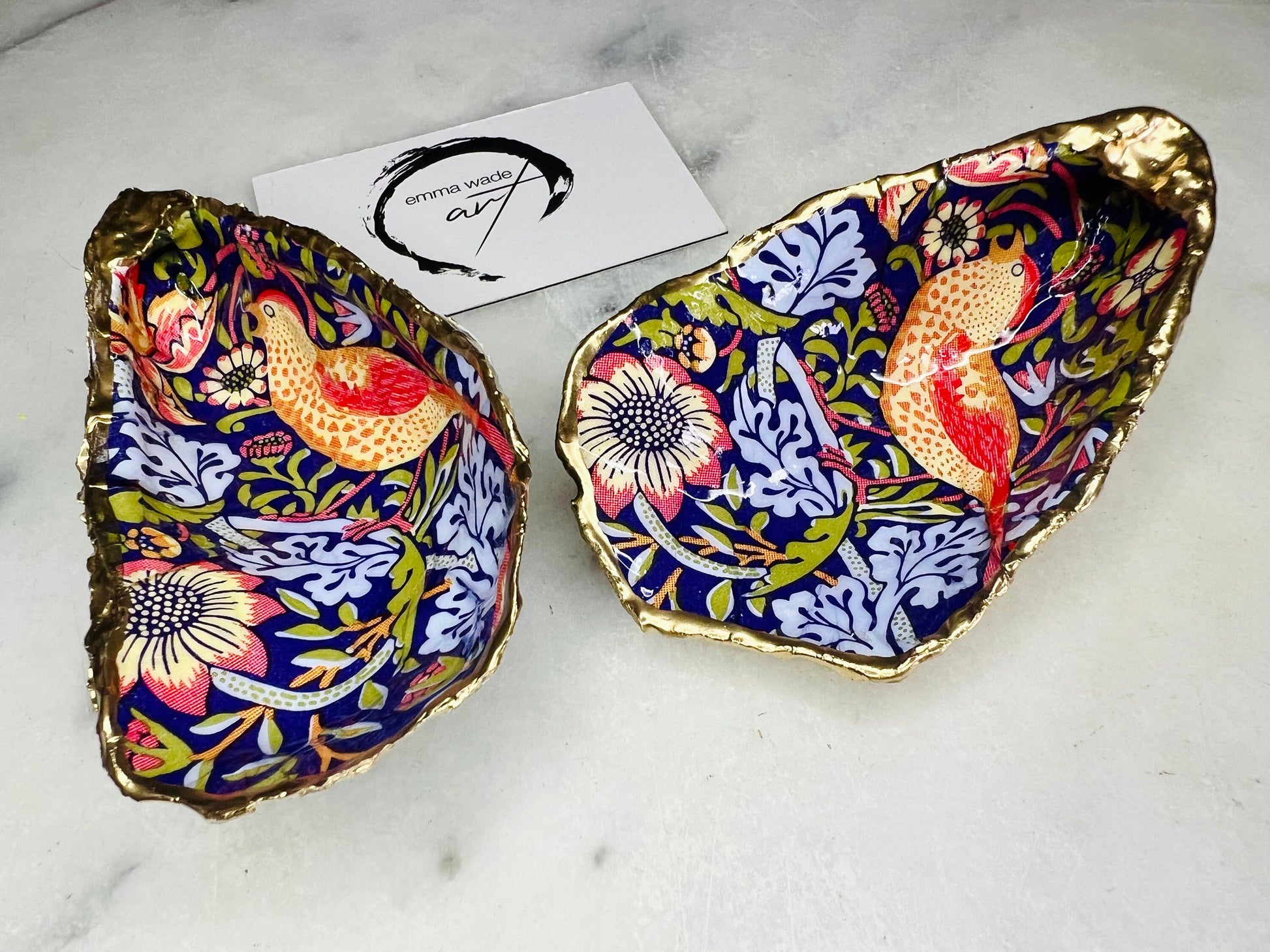 gift for her, decorated dish, jewelry trinket dish, oyster serving dish, oyster handmade dish, shell oyster ornament, oyster trinket box, strawberry thief gift, coastal gifts, coastal art, home ocean decor, shell decorations, shell decor, William morris strawberry thief, gifts for women, oyster ring box, oyster ring tray, William Morris decor, oyster jewelry dish, gold gilded dish, oyster serving dish, shell bathroom decor, bird lover gift, strawberry   gift, nature lovers gift, EmmaWadeART