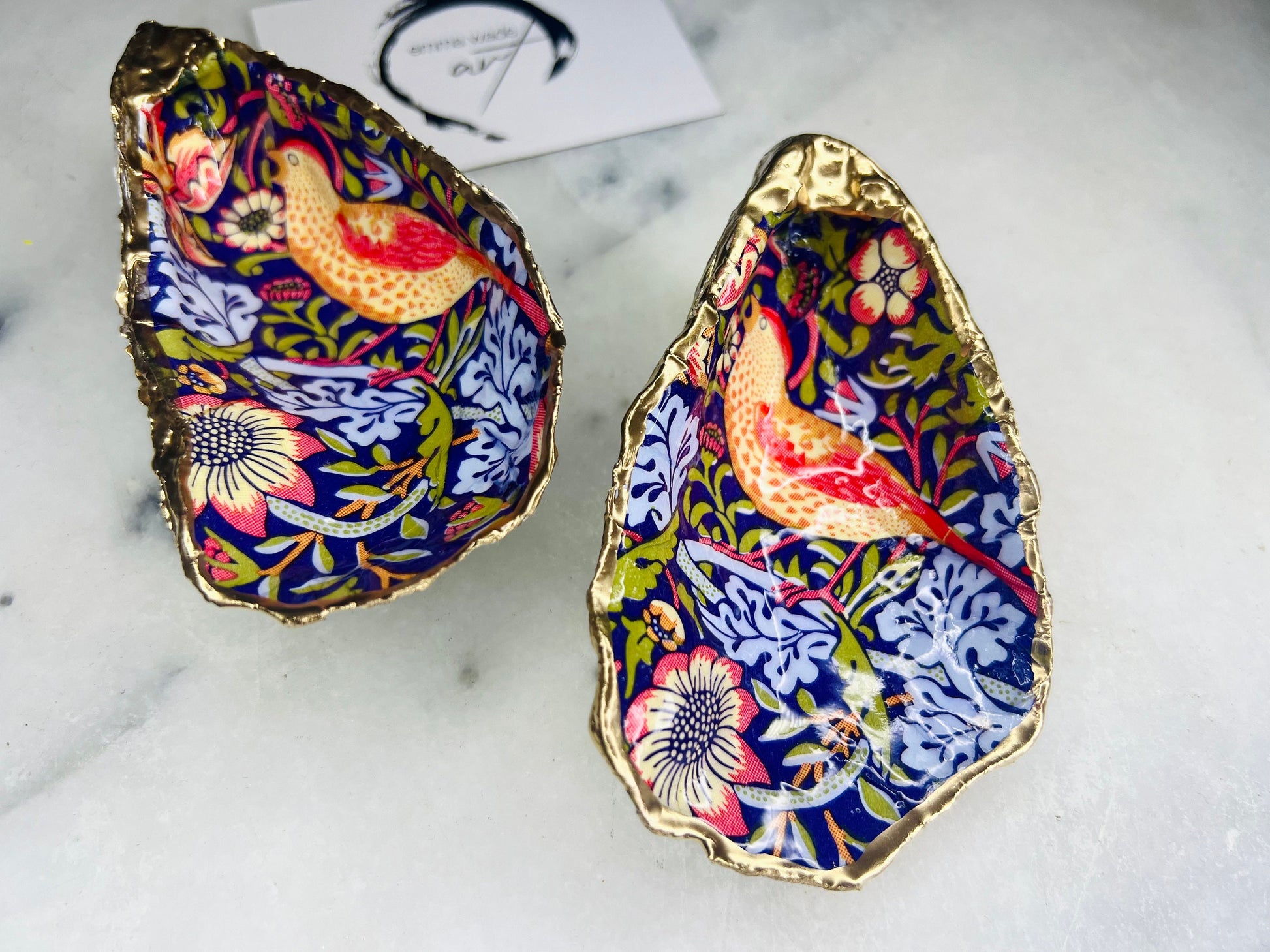 gift for her, decorated dish, jewelry trinket dish, oyster serving dish, oyster handmade dish, shell oyster ornament, oyster trinket box, strawberry thief gift, coastal gifts, coastal art, home ocean decor, shell decorations, shell decor, William morris strawberry thief, gifts for women, oyster ring box, oyster ring tray, William Morris decor, oyster jewelry dish, gold gilded dish, oyster serving dish, shell bathroom decor, bird lover gift, strawberry   gift, nature lovers gift, EmmaWadeART
