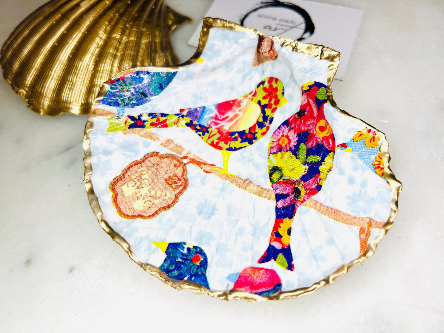 gift for her, decorated dish, jewellery shell dish, trinket shell dish, serving dish, coastal decor, shell decorations, decorative accessories, decoupaged scallop shell, coastal gift, jewelled bird gift, EmmaWadeART, bird lover gift, scallop dish