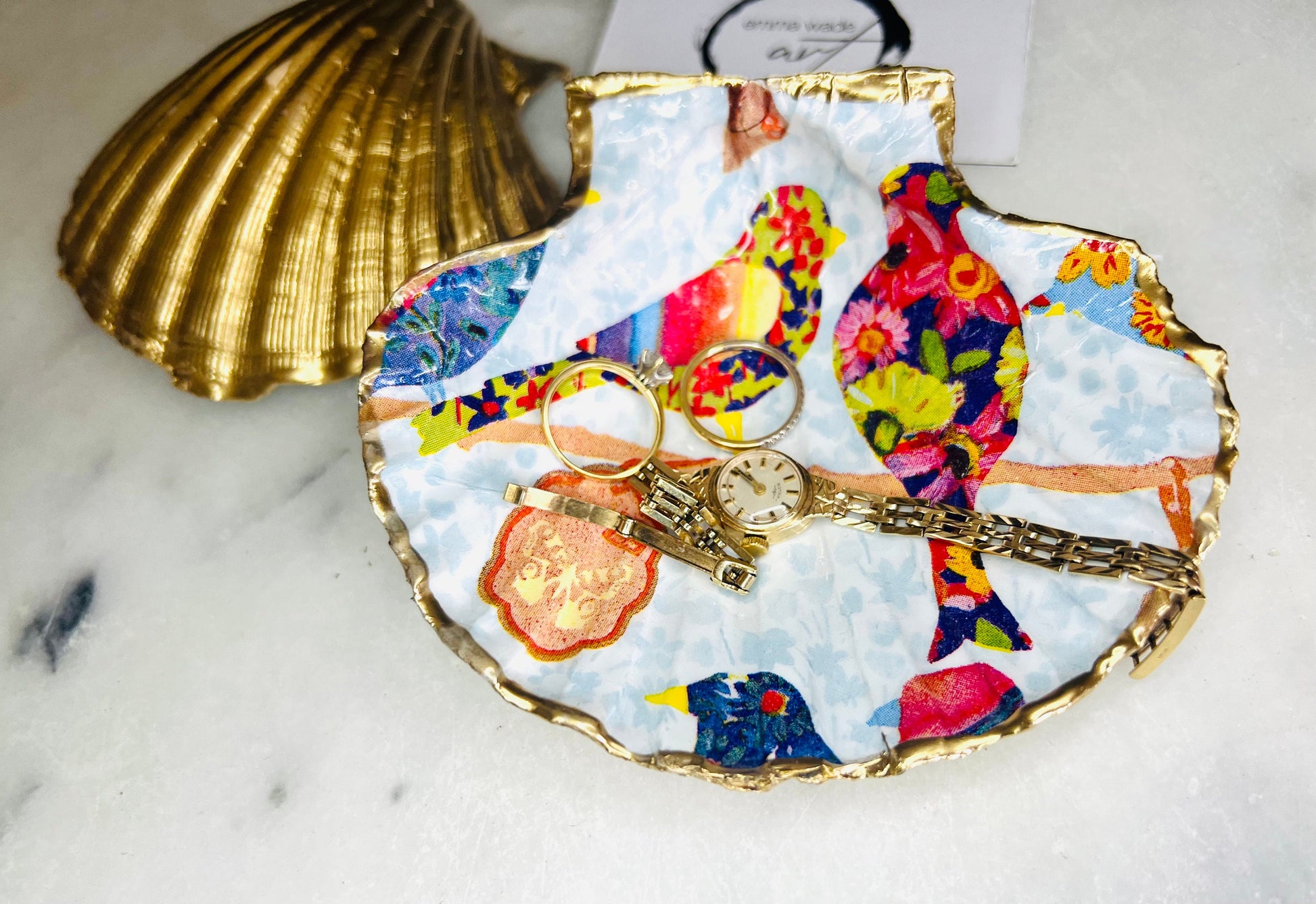 gift for her, decorated dish, jewellery shell dish, trinket shell dish, serving dish, coastal decor, shell decorations, decorative accessories, decoupaged scallop shell, coastal gift, jewelled bird gift, EmmaWadeART, bird lover gift, scallop dish