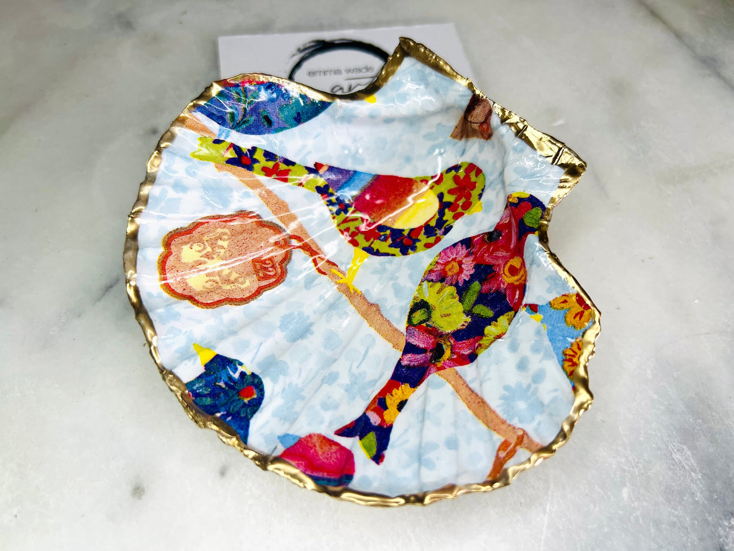 gift for her, decorated dish, jewellery shell dish, trinket shell dish, serving dish, coastal decor, shell decorations, decorative accessories, decoupaged scallop shell, coastal gift, jewelled bird gift, EmmaWadeART, bird lover gift, scallop dish