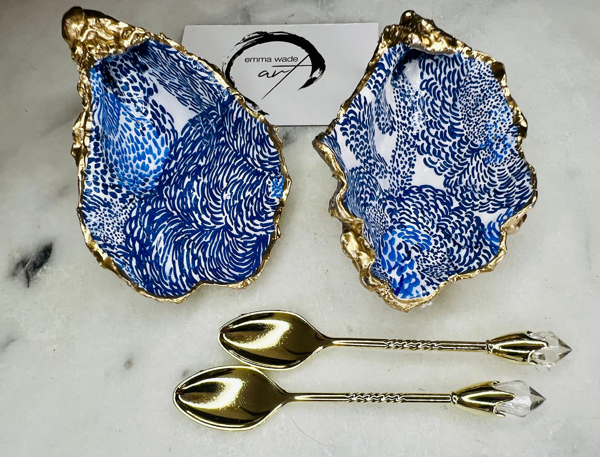 Blue Scandinavian Salt Dish, Marimekko design, Seashell salt dish, shell salt pot, oyster salt tray, salt and pepper shell, salt and pepper shell box, oyster shell salt and pepper, sea shell salt, oyster shell salt, seashell salt holder, oyster shell sugar dish, oyster salt, cow salt pot, oyster salt dish, oyster pinch bowl, salt crystal bowl, shell salt dish, oyster salt cellar, oyster salt and pepper holders, salt and pepper dish set, Host Gift, Dining Decor, Blue white Contemporary pinch pots