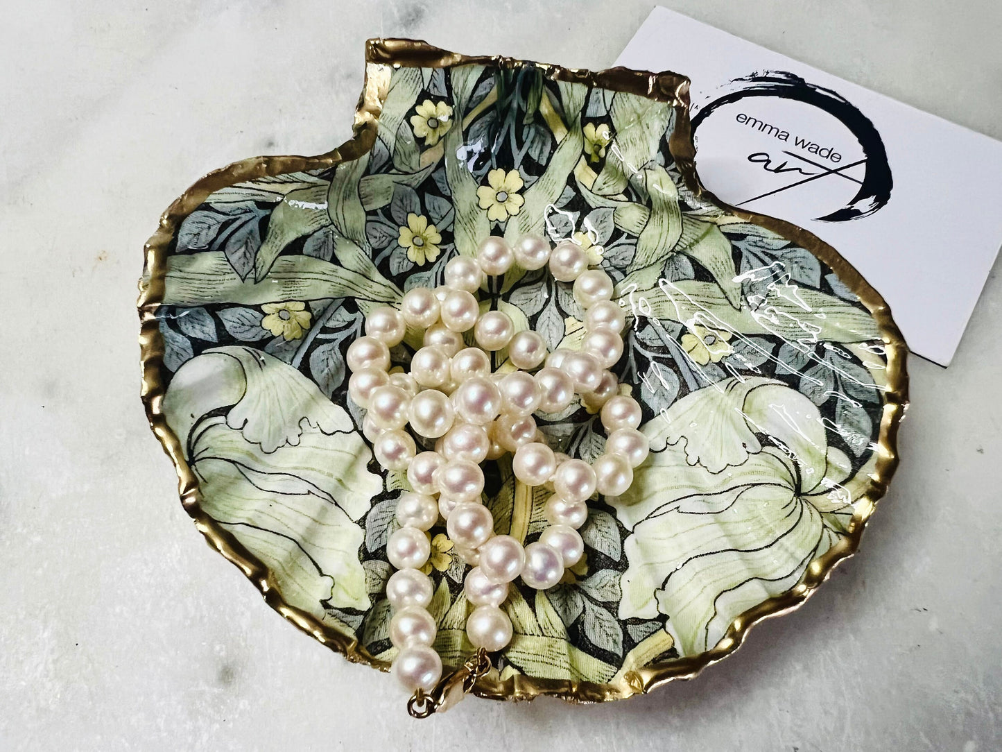 gift for her, decorated dish, jewelry trinket dish, decoupage scallop shell, handmade shell dish, shell ornament, coastal ornament, coastal gifts, coastal art, home decor, shell decorations, coastal decor, pimpernel scallop dish, gift for him, William Morris shell dish, shell trinket tray, scallop trinket tray, shell art, handmade trinket dish, gold gilded dish, proposal dish, ring bearer dish, ring tray, ocean plate, shell tray, William Morris shell dish, scallop jewelry dish