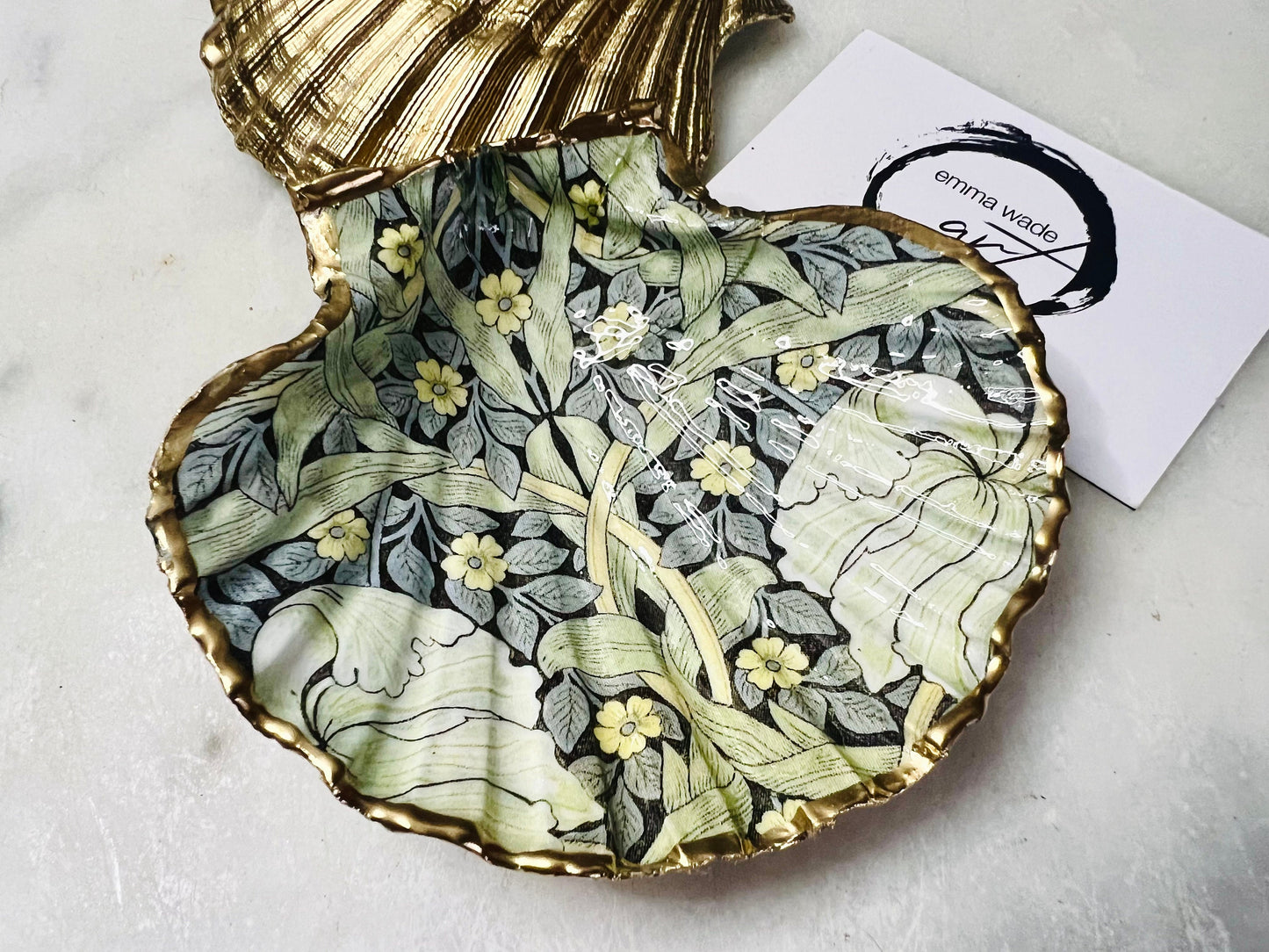 gift for her, decorated dish, jewelry trinket dish, decoupage scallop shell, handmade shell dish, shell ornament, coastal ornament, coastal gifts, coastal art, home decor, shell decorations, coastal decor, pimpernel scallop dish, gift for him, William Morris shell dish, shell trinket tray, scallop trinket tray, shell art, handmade trinket dish, gold gilded dish, proposal dish, ring bearer dish, ring tray, ocean plate, shell tray, William Morris shell dish, scallop jewelry dish