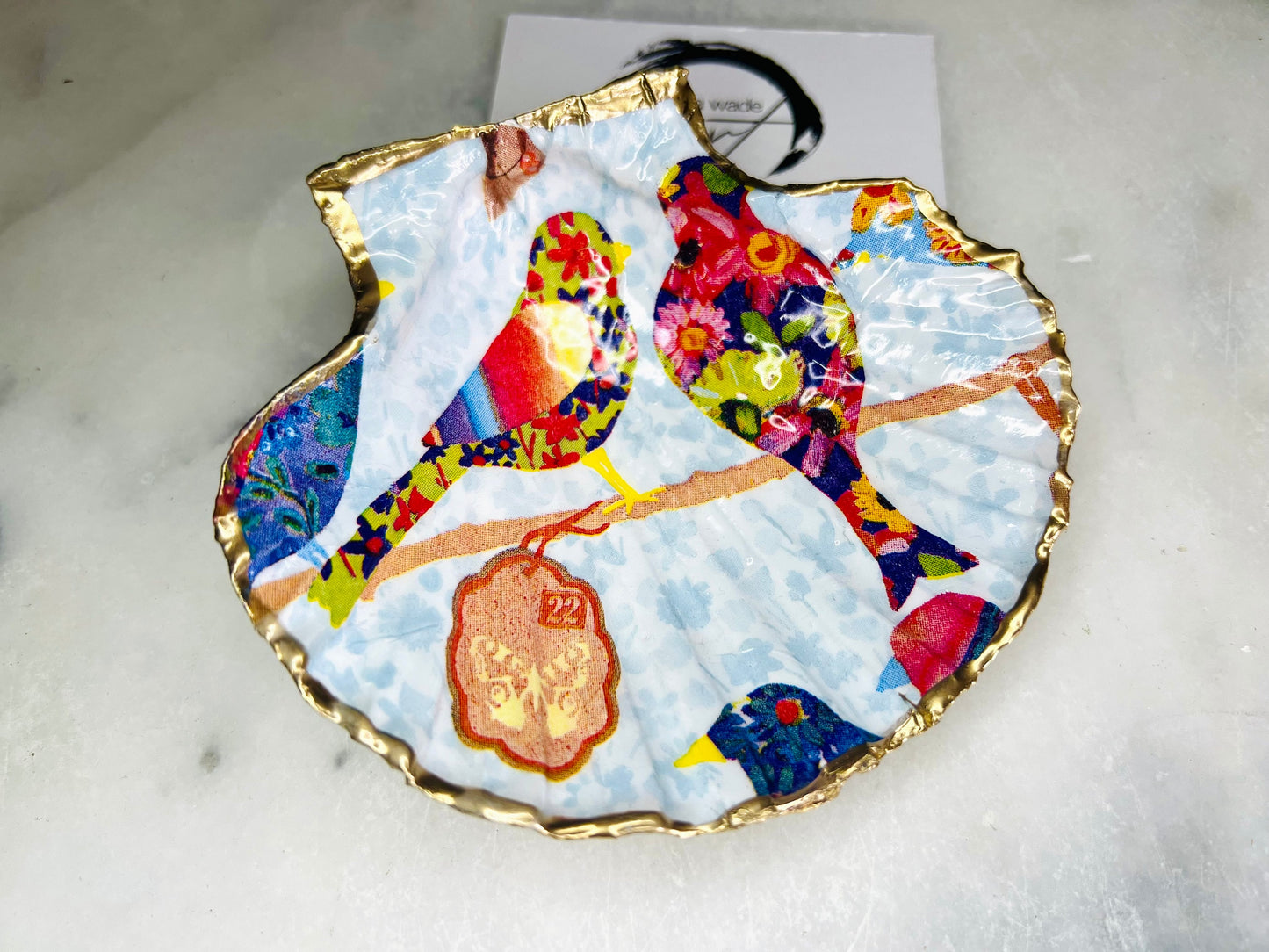 gift for her, decorated dish, jewellery shell dish, trinket shell dish, serving dish, coastal decor, shell decorations, decorative accessories, decoupaged scallop shell, coastal gift, jewelled bird gift, EmmaWadeART, bird lover gift, scallop dish