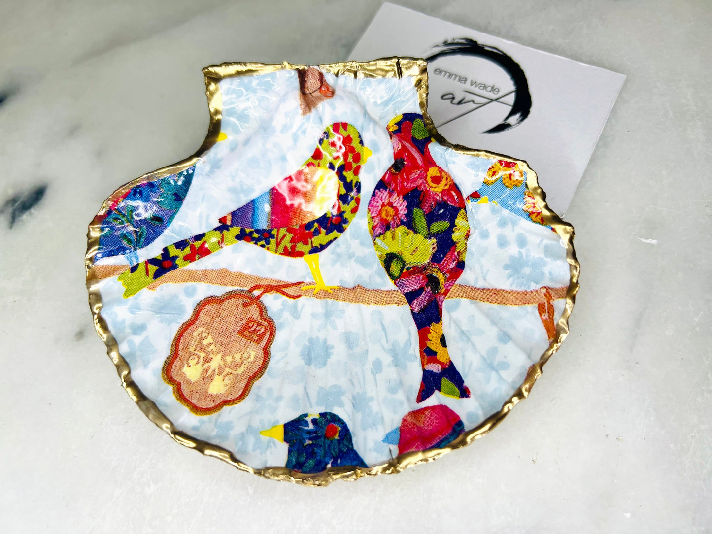 gift for her, decorated dish, jewellery shell dish, trinket shell dish, serving dish, coastal decor, shell decorations, decorative accessories, decoupaged scallop shell, coastal gift, jewelled bird gift, EmmaWadeART, bird lover gift, scallop dish
