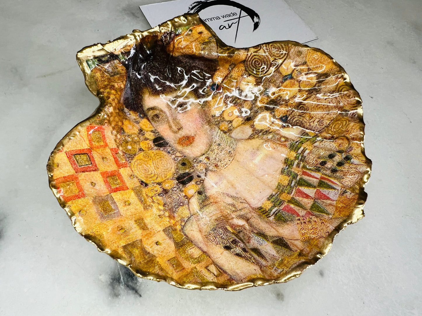gifts for her, decorated dish, jewelry trinket dish, trinket dish, serving dish, handmade dish, coastal gift, Gustav Klimt gift, coastal gifts, coastal art, home decor, shell decorations, shell decor, gift for mum, gift for him, Gustav klimpt, the kiss, EmmaWadeArt, scallop trinket tray, scallop ring dish, shell ring dish, shell art, coastal decor, coastal shell ornament, shell art, gift for her, gift for him, ring bearer dish, coastal wedding gift, anniversary gift, gold gilded dish, resin dish