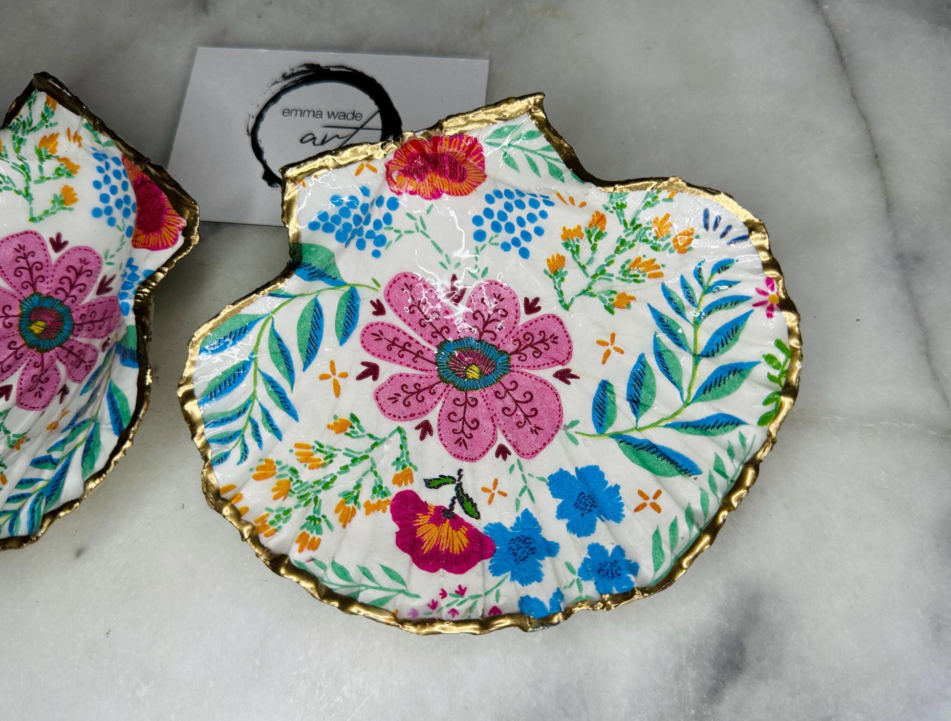 pink flower gift, flowers art, Decoupage scallop, shell trinket dish, jewellery shell dish, gift for her, ring carrier dish, coastal decor, shell Decor, flower scallop dish, nature lover gift, coastal gift, gift for her, decorated dish, jewelry trinket dish, decoupage scallop shell, coastal decor by EmmaWadeART, ocean jewelry dish, ocean decor, shell trinket tray, scallop trinket tray, shell art, handmade trinket dish, gold gilded dish, proposal dish, ring dish display, ring bearer dish