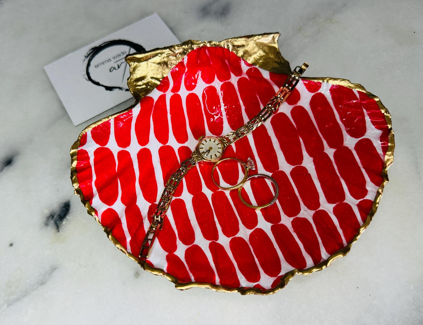 Marimekko gift, flower gift, nature lover gift, red gift, red and white dish, Nordic gift, coastal gift idea, Christmas gift, gift for her, gift for him, coastal decor, EmmaWadeART, shell trinket dish, scallop dish, shell decor,  jewellery dish
