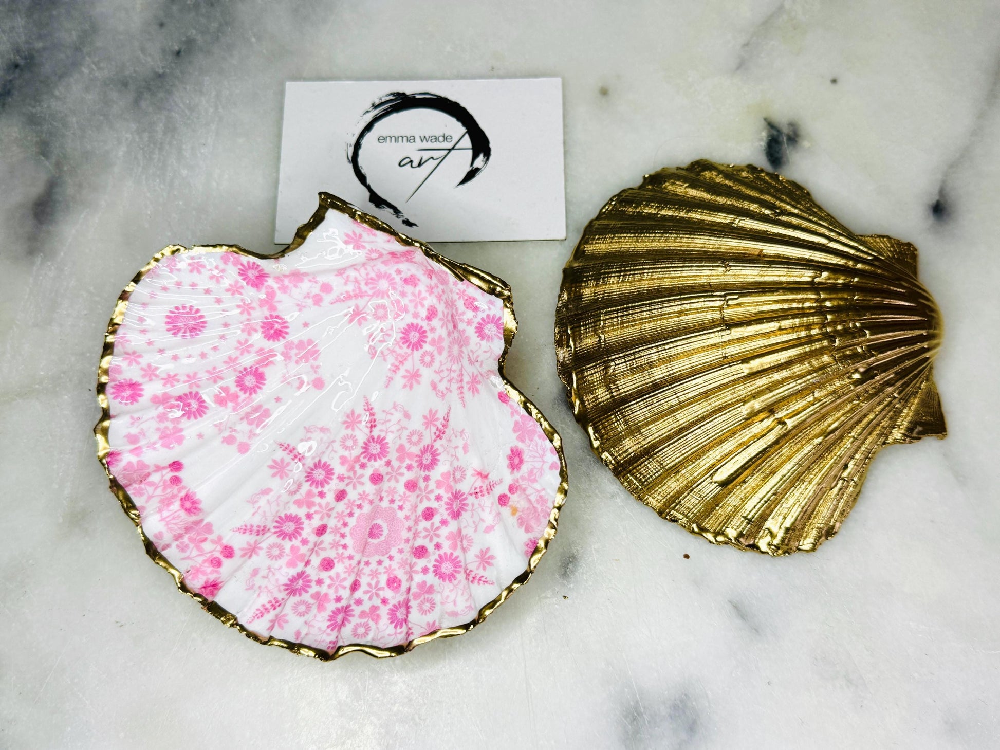 gift for her, gardeners gift, trinket scallop dish, shell ornament, decoupaged scallop, pink flower gift, coastal decor, coastal art, nature lover gift, Mothers Day gift, shell decor, valentines shell dish, gift for mum, rose gift, EmmaWadeART