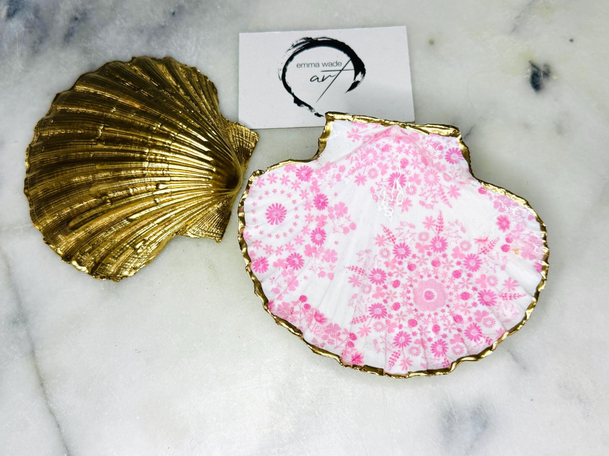 gift for her, gardeners gift, trinket scallop dish, shell ornament, decoupaged scallop, pink flower gift, coastal decor, coastal art, nature lover gift, Mothers Day gift, shell decor, valentines shell dish, gift for mum, rose gift, EmmaWadeART
